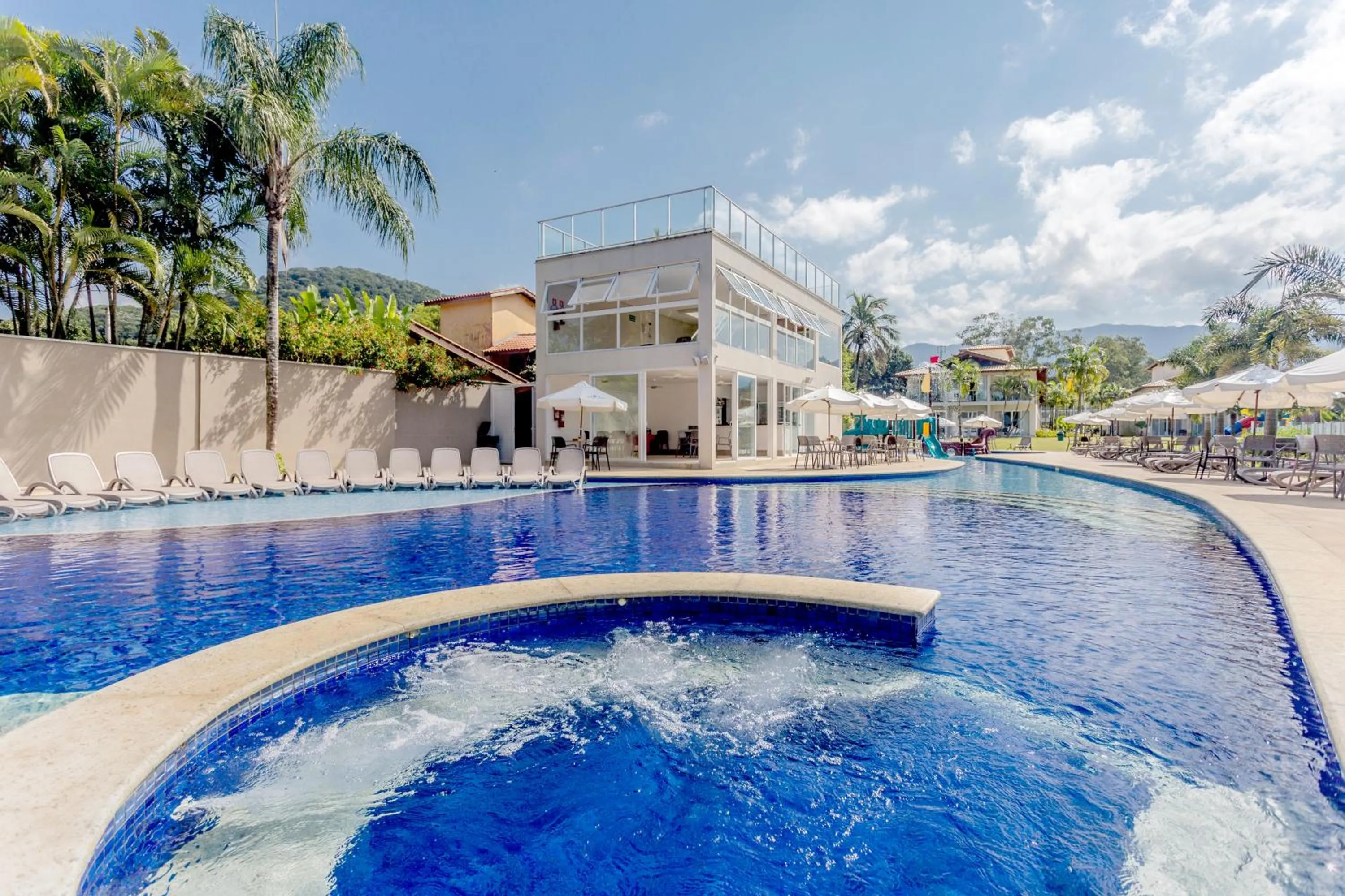 Swimming pool in Beach Hotel Sunset