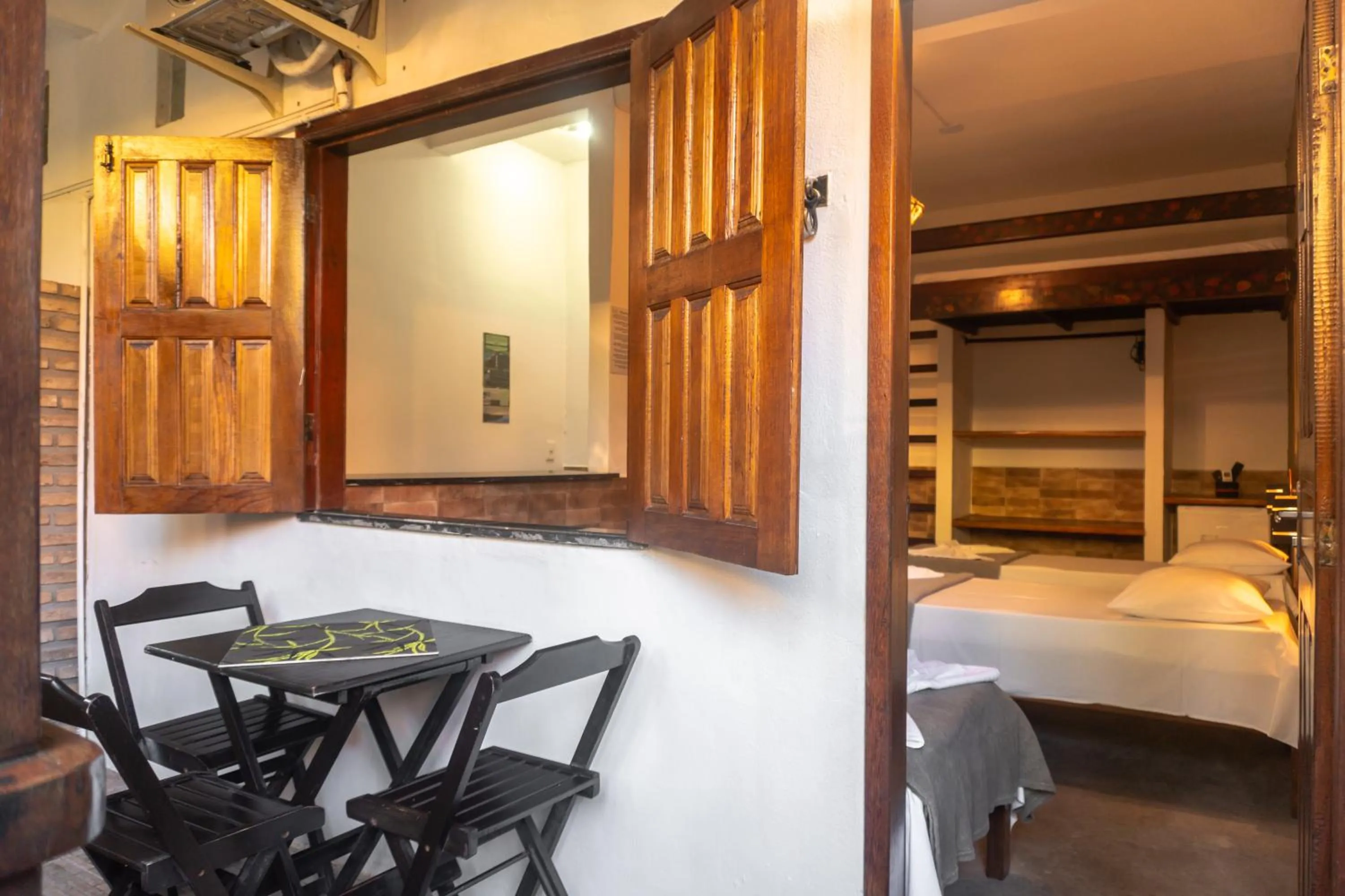 Patio, Bed in PV Pousada Passarela da Vila