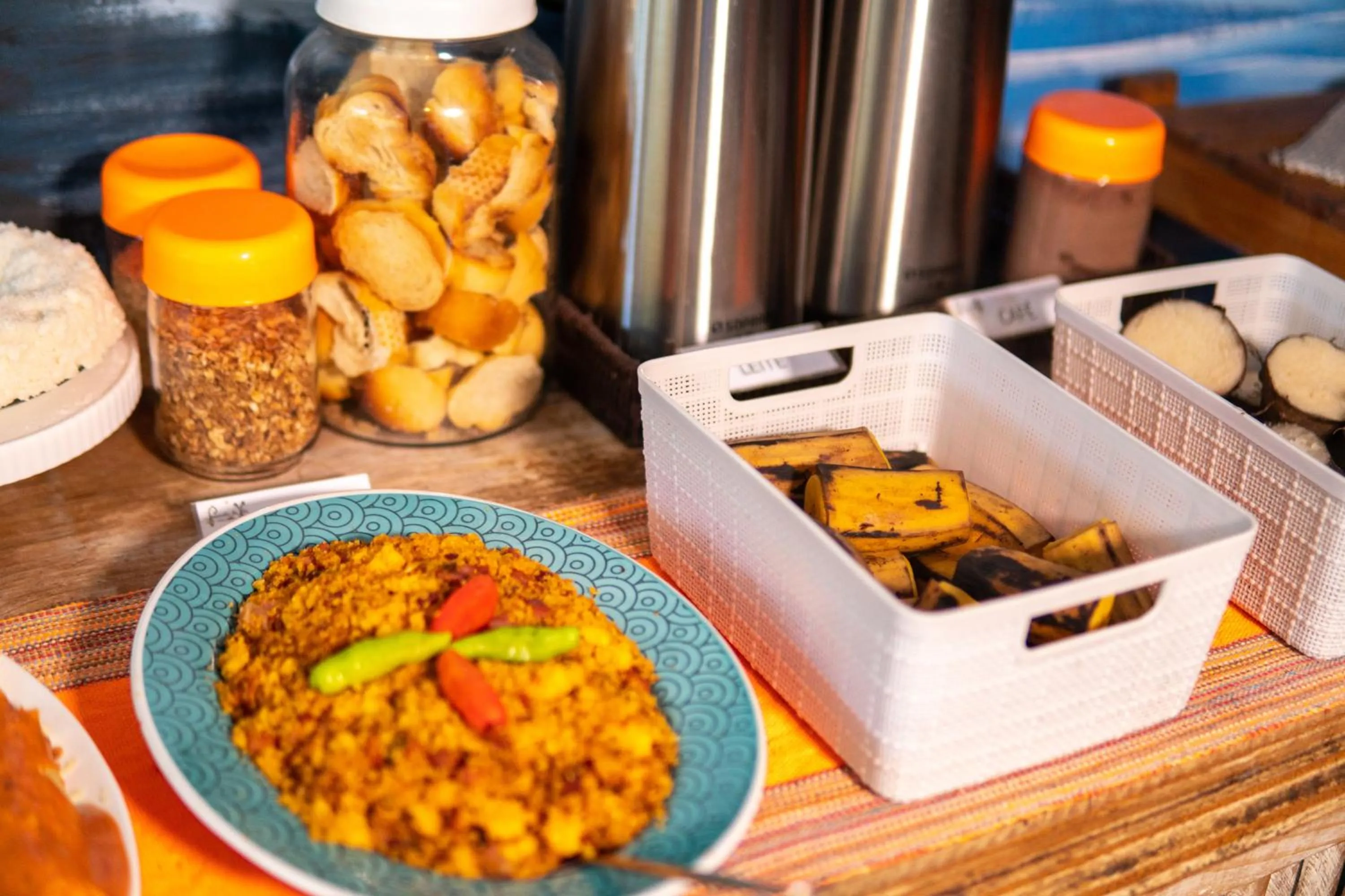 Buffet breakfast in PV Pousada Passarela da Vila