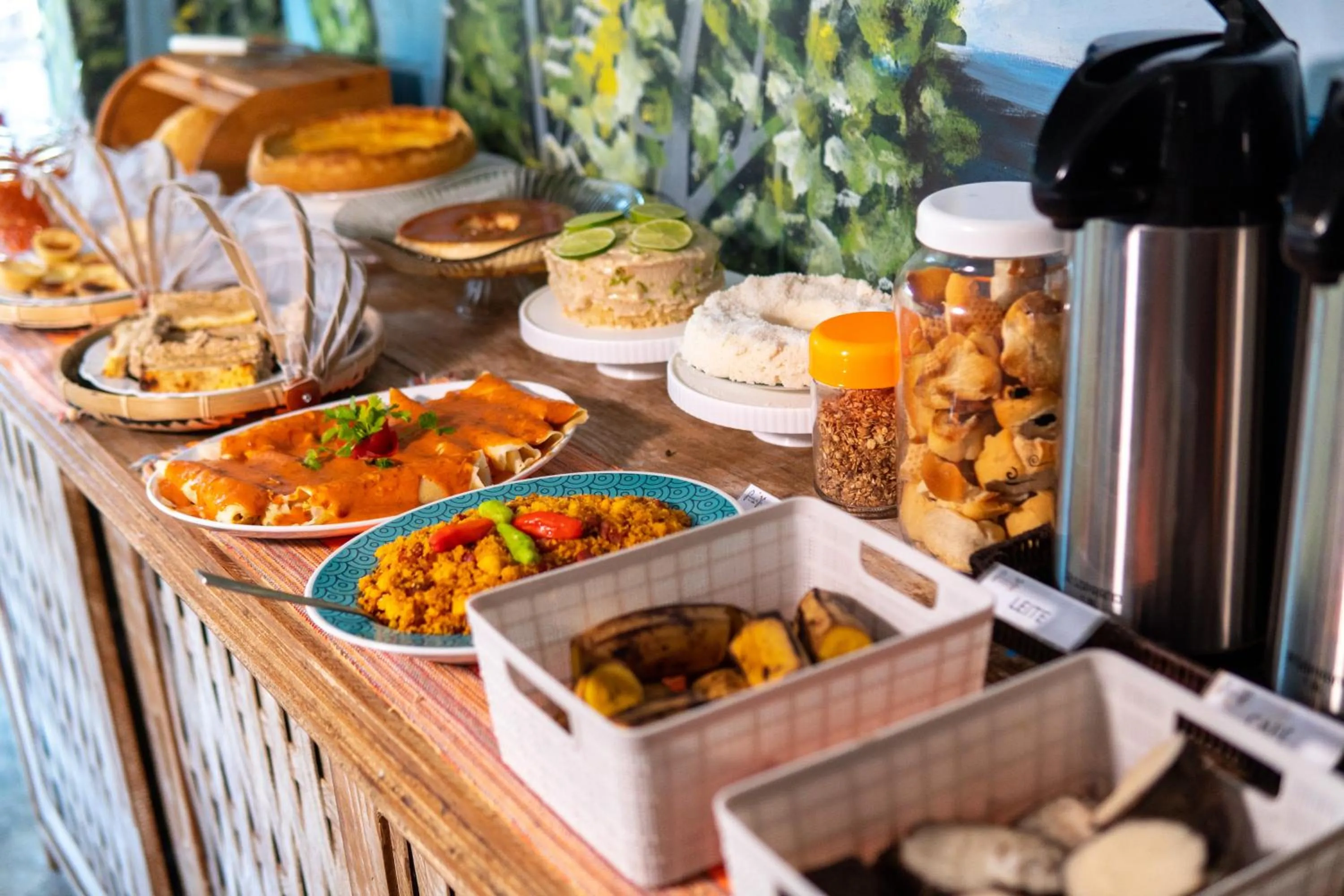 Buffet breakfast in PV Pousada Passarela da Vila