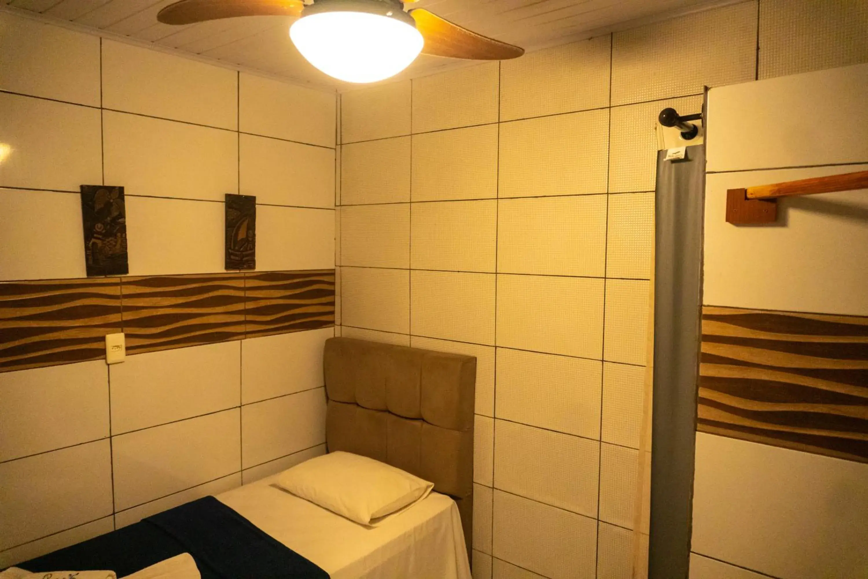 Economy Single Room in PV Pousada Passarela da Vila Economy Single Room in PV Pousada Passarela da Vila