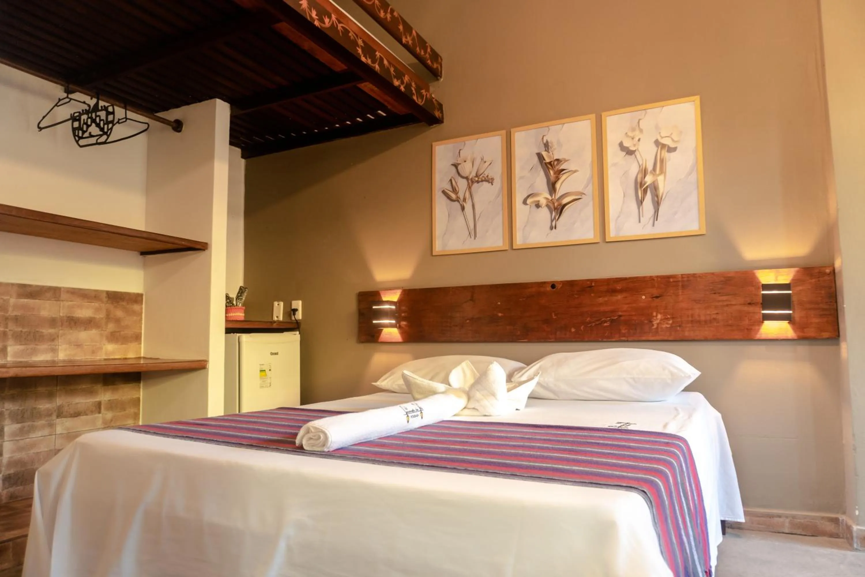 Photo of the whole room, Bed in PV Pousada Passarela da Vila