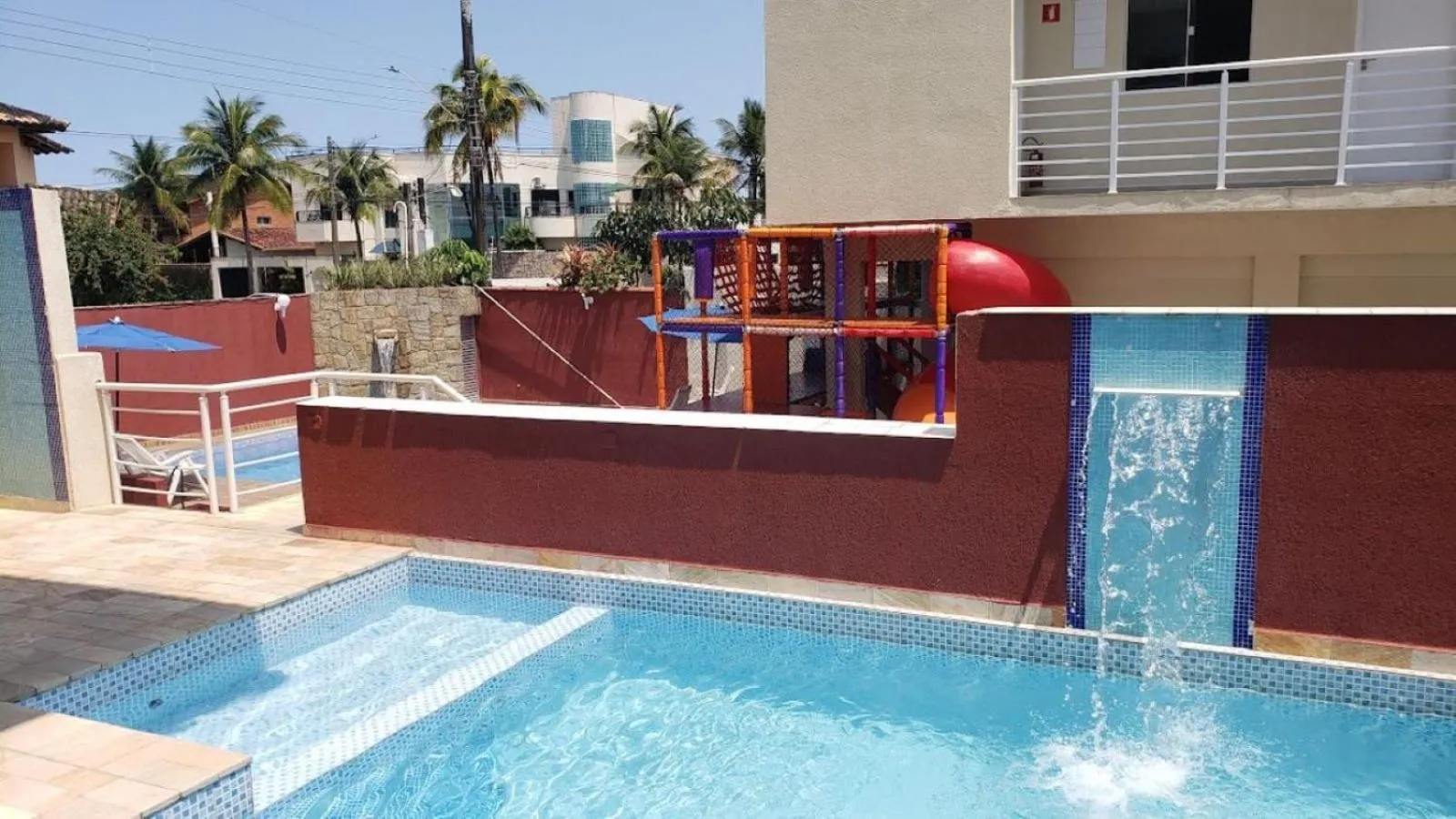 Swimming pool in Hotel Rosa da Ilha Guaruja - Perto do Mar com piscina