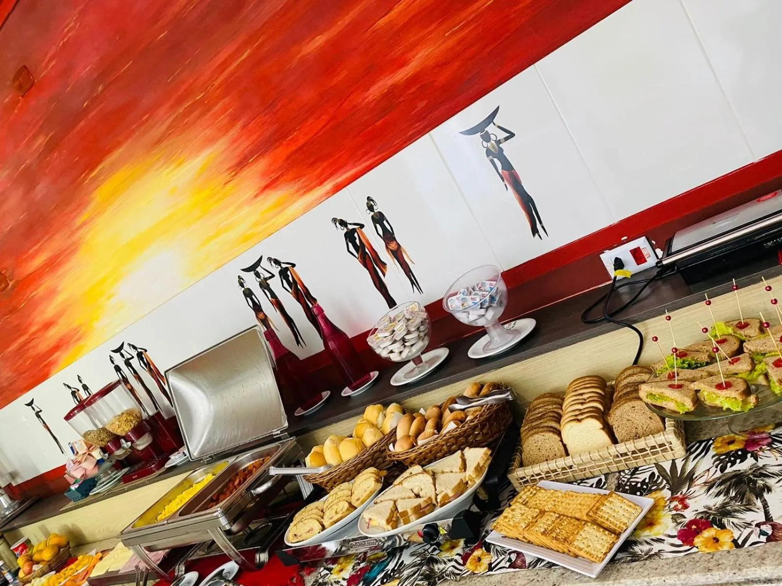 Breakfast in Hotel Rosa da Ilha Guaruja - Perto do Mar com piscina