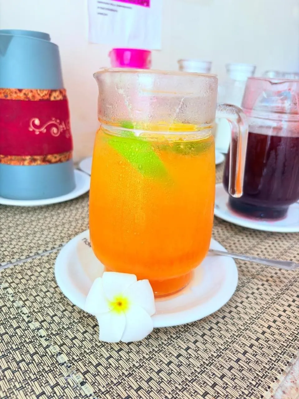 Breakfast in Hotel Rosa da Ilha Guaruja - 80m do mar, 02 piscinas, sala de jogos, brinquedão de percurso para crianças