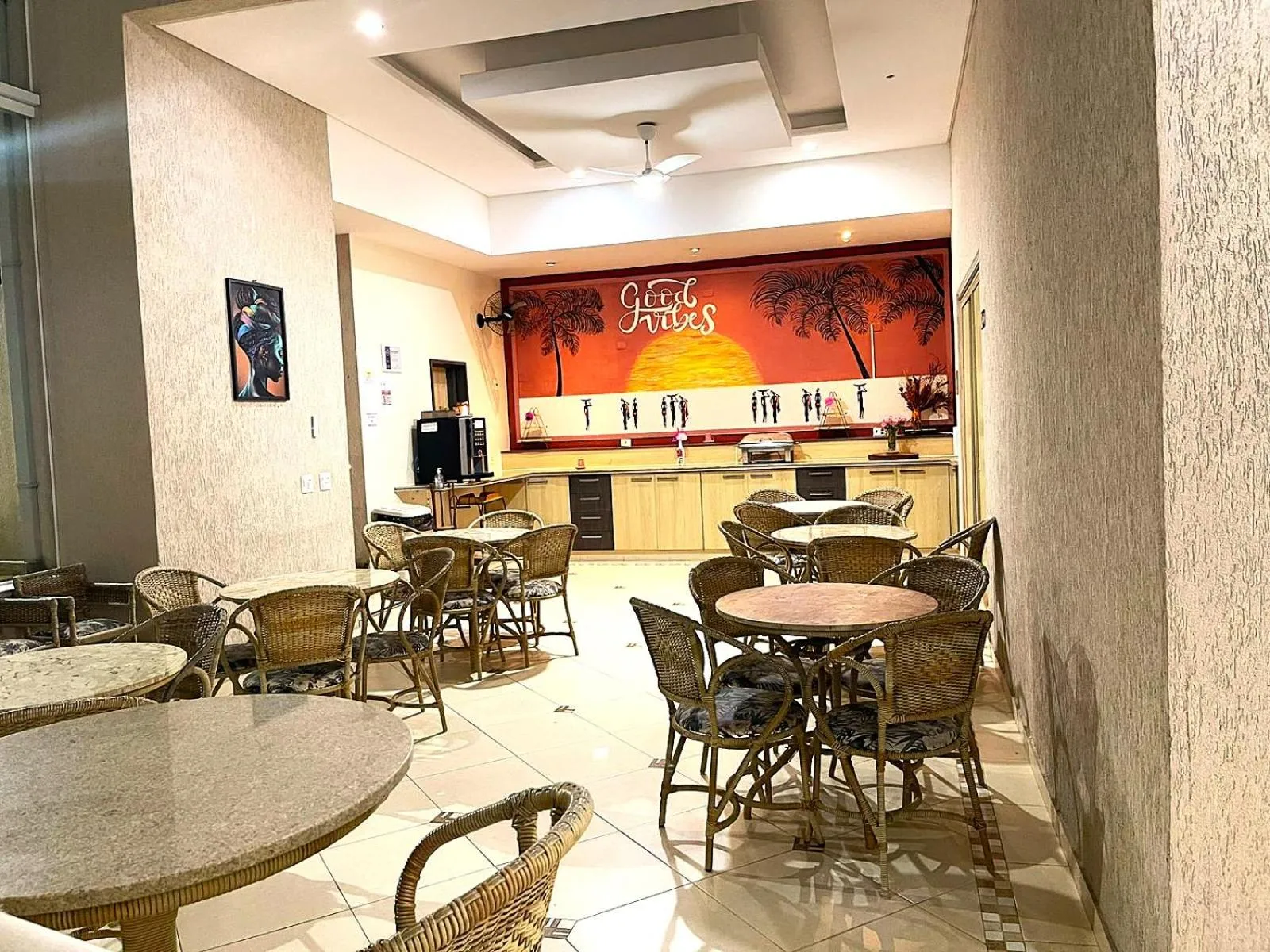 Restaurant/places to eat in Hotel Rosa da Ilha Guaruja - Perto do Mar com piscina