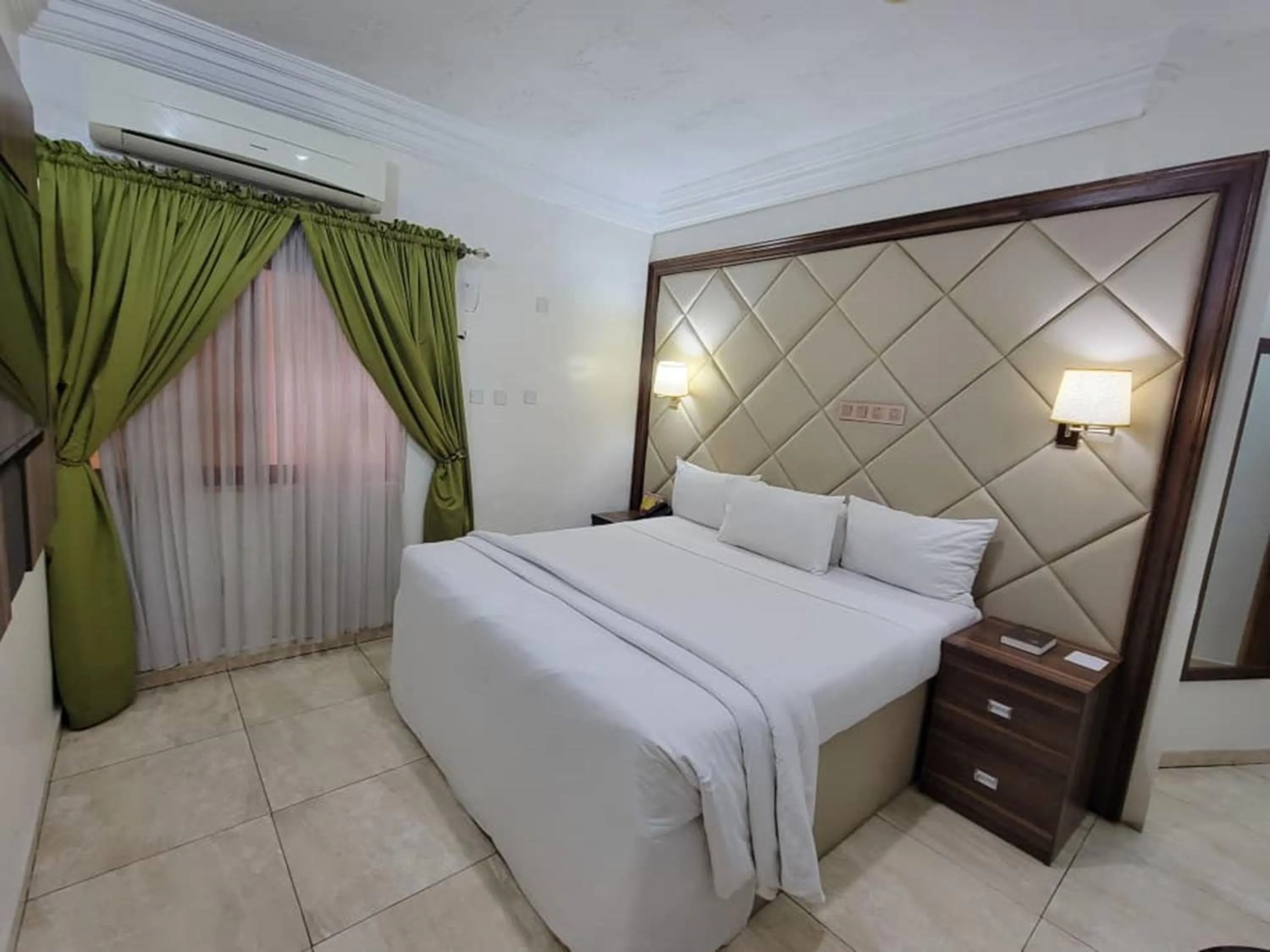 Bed in Valencia Hotels Abuja