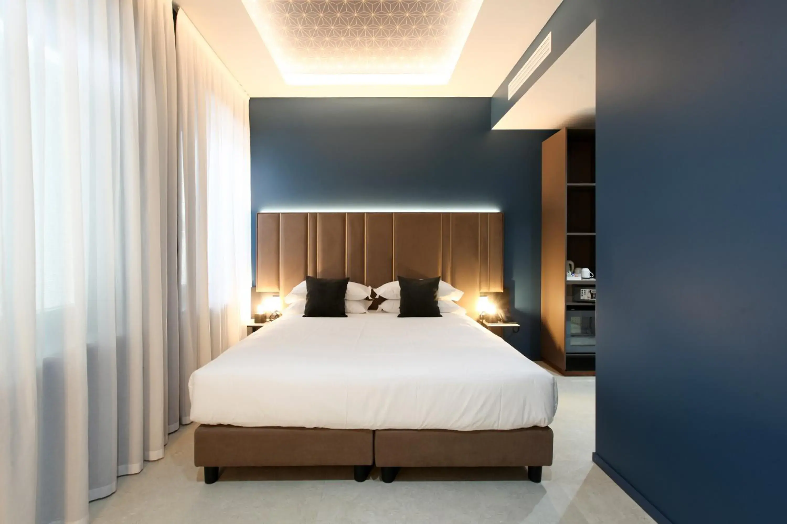 Deluxe Double or Twin Room in TheROOMS by TheFLOOR Collection Deluxe Double or Twin Room in TheROOMS by TheFLOOR Collection
