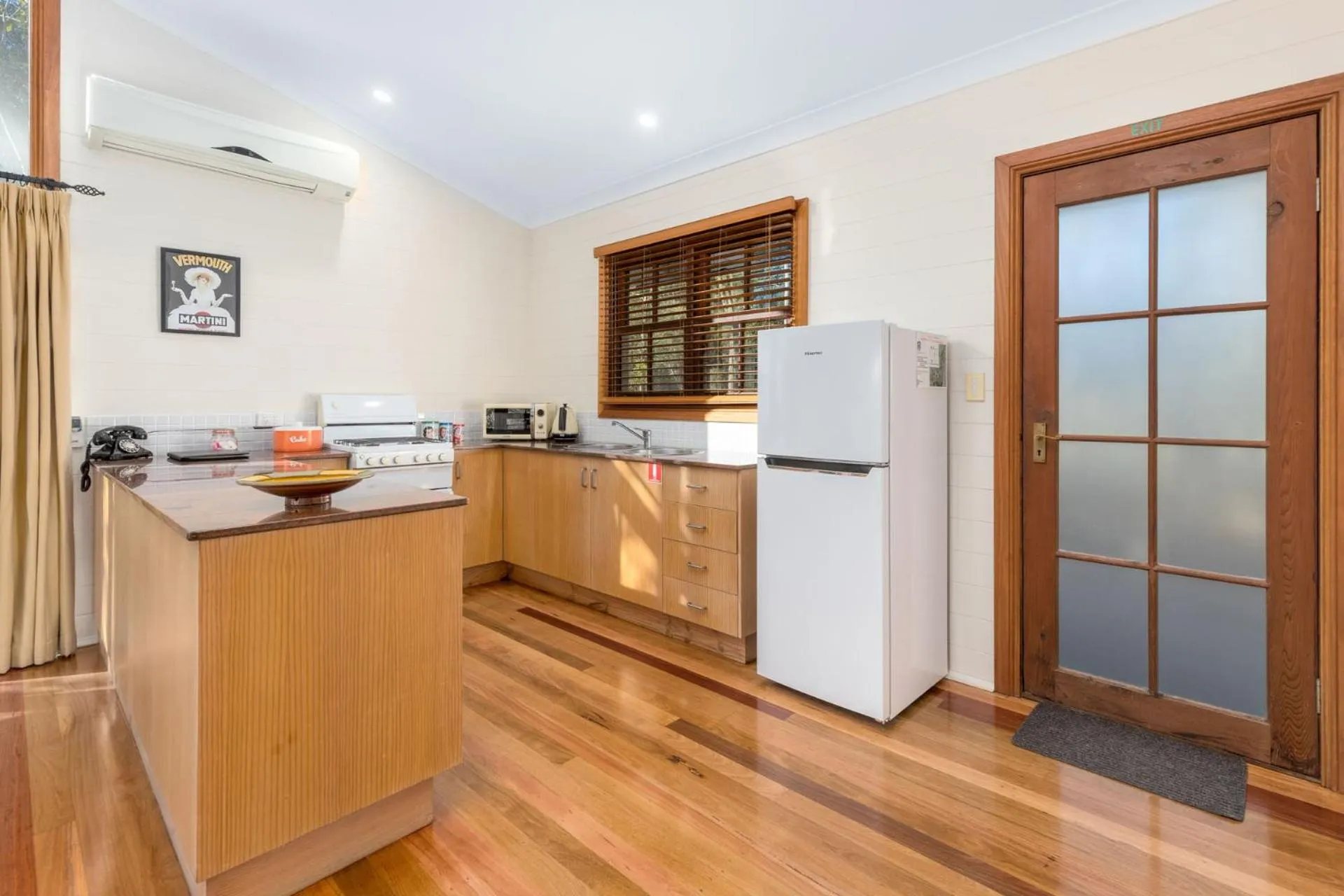 Kitchen or kitchenette in Friday Creek Retreat