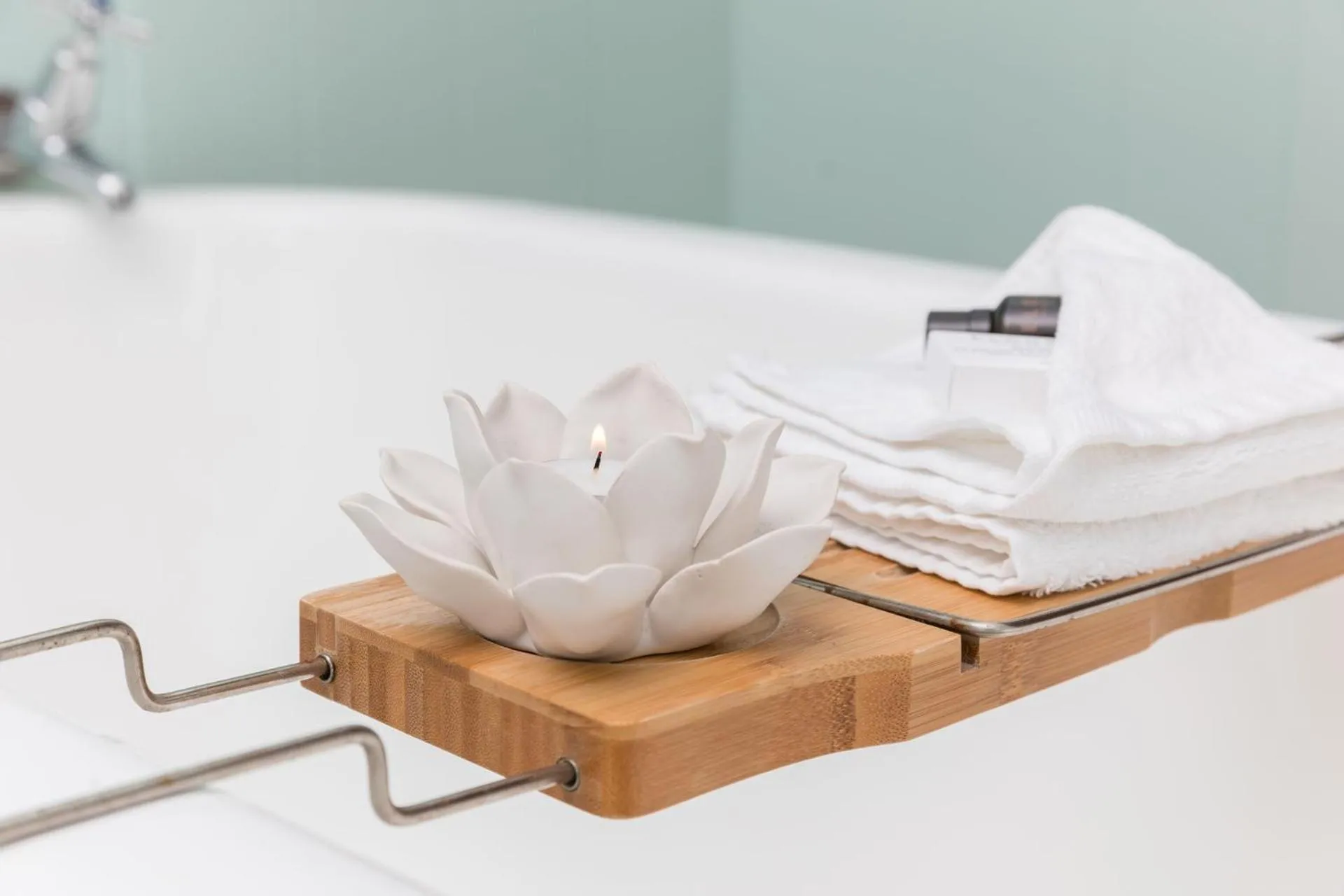 Bathroom, Bed in Friday Creek Retreat