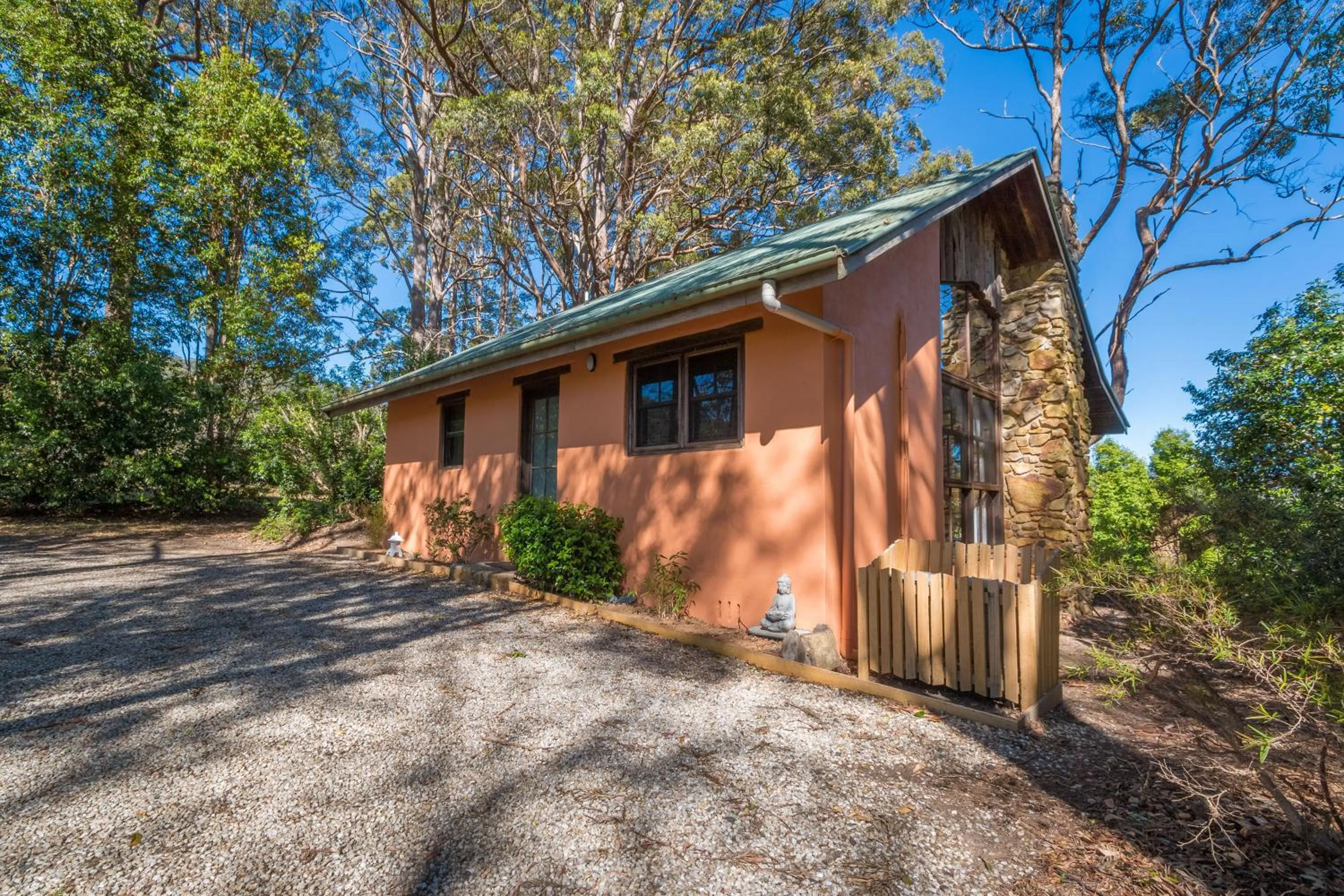 Property building in Friday Creek Retreat