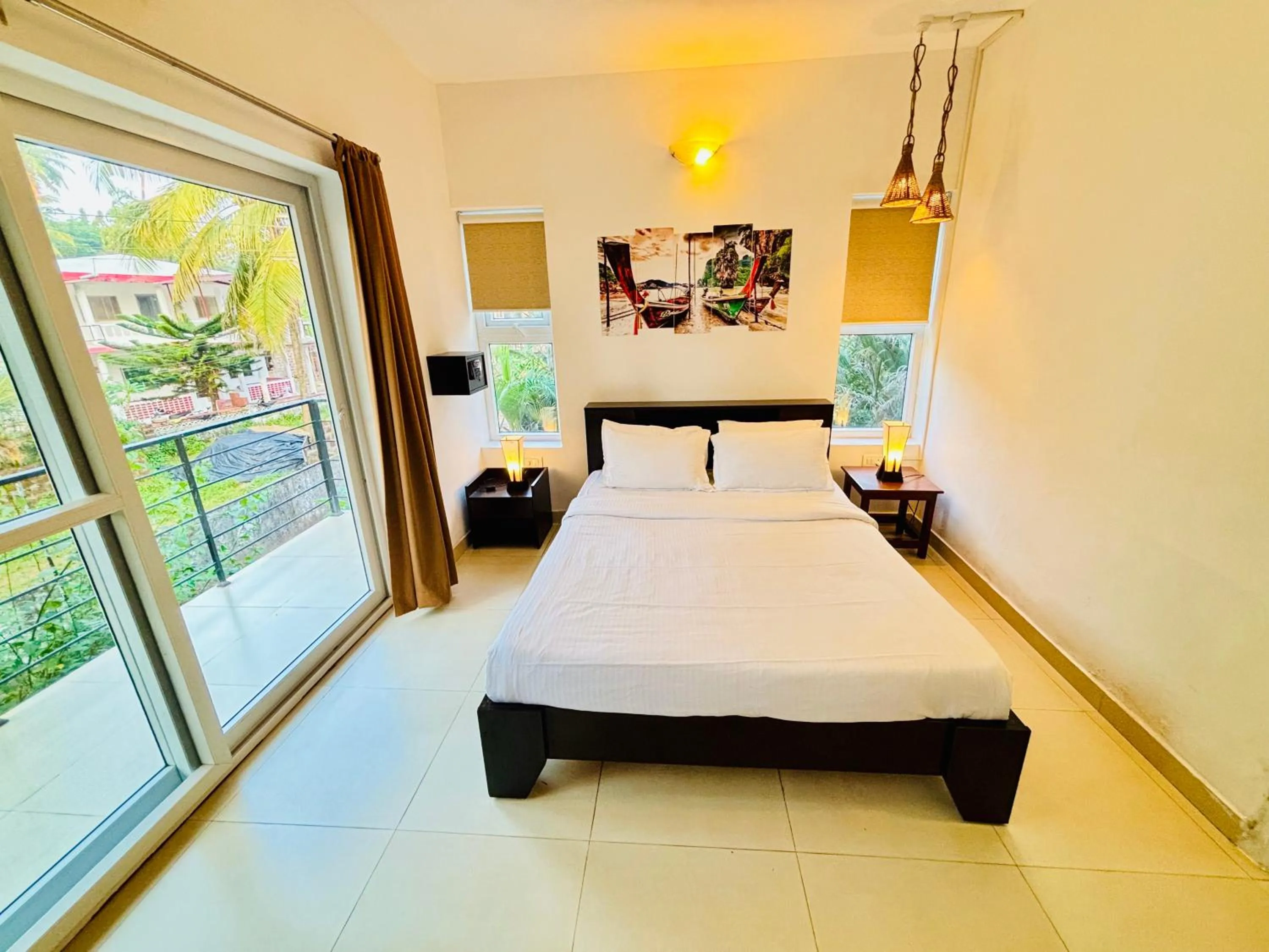 Bed in Rainforest Enclave, Arpora - 10 mins to Baga beach