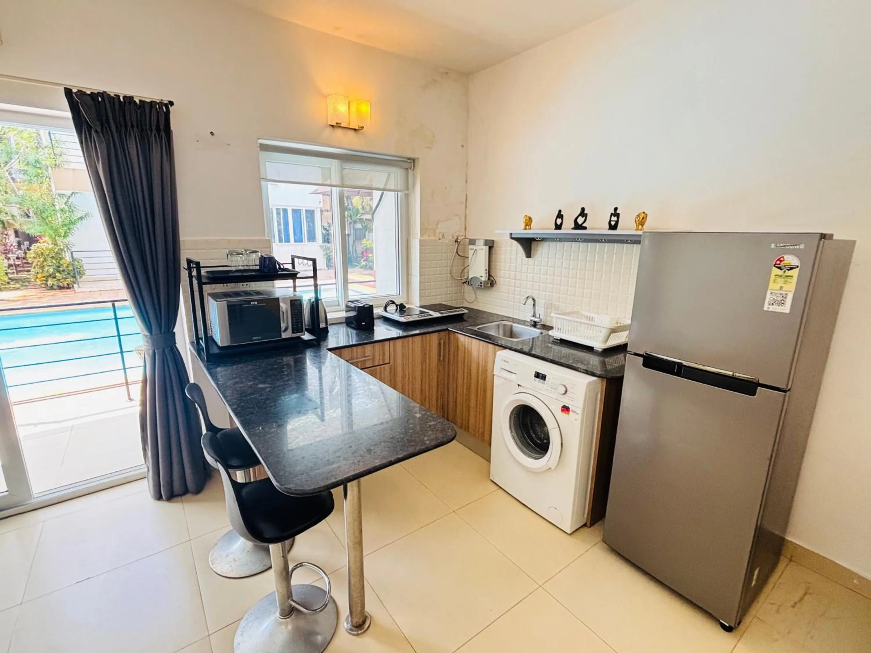 kitchen in Rainforest Enclave, Arpora - 10 mins to Baga beach