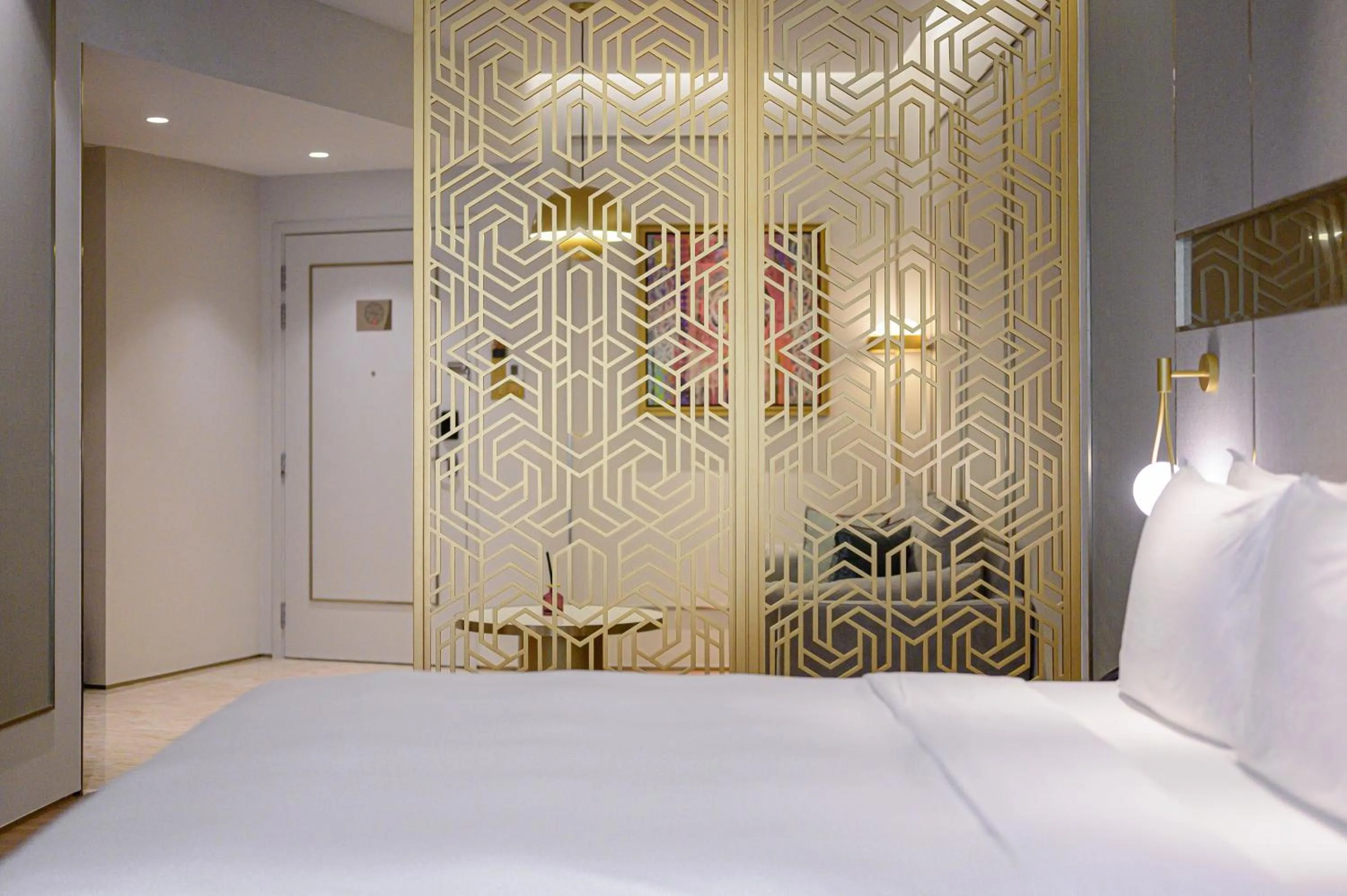 Bed in Resorts World Sentosa - Crockfords Tower