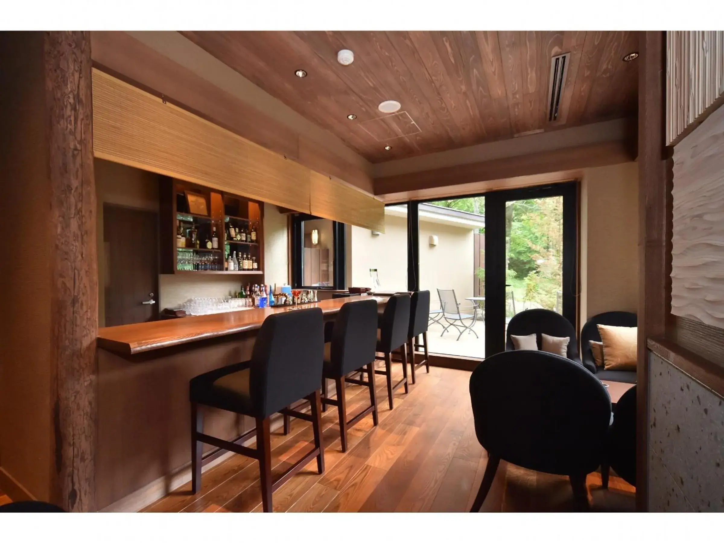 Restaurant/places to eat in La Vista Akangawa Restaurant/places to eat in La Vista Akangawa