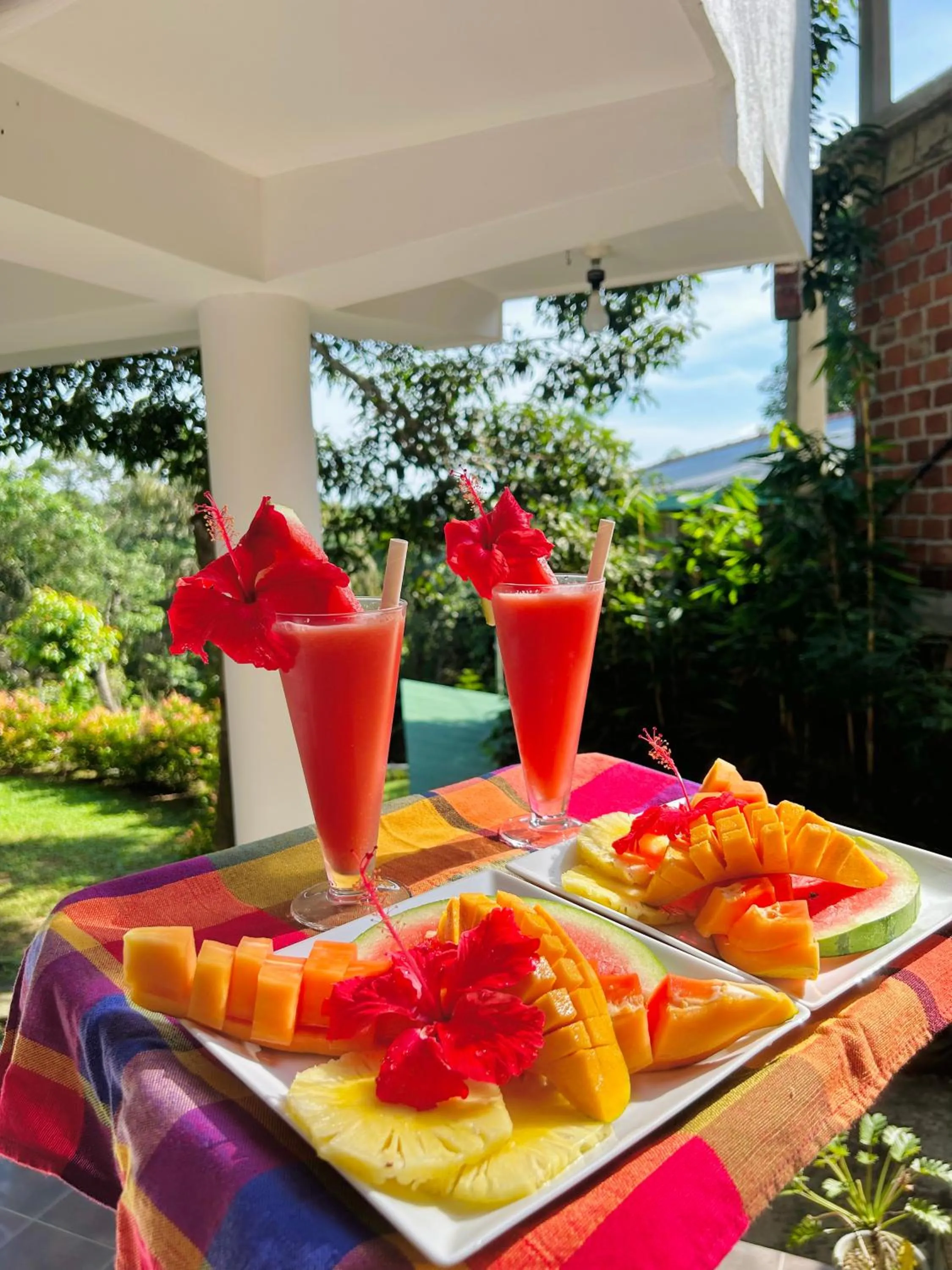 Food and drinks in Green Hill Paradise Villa