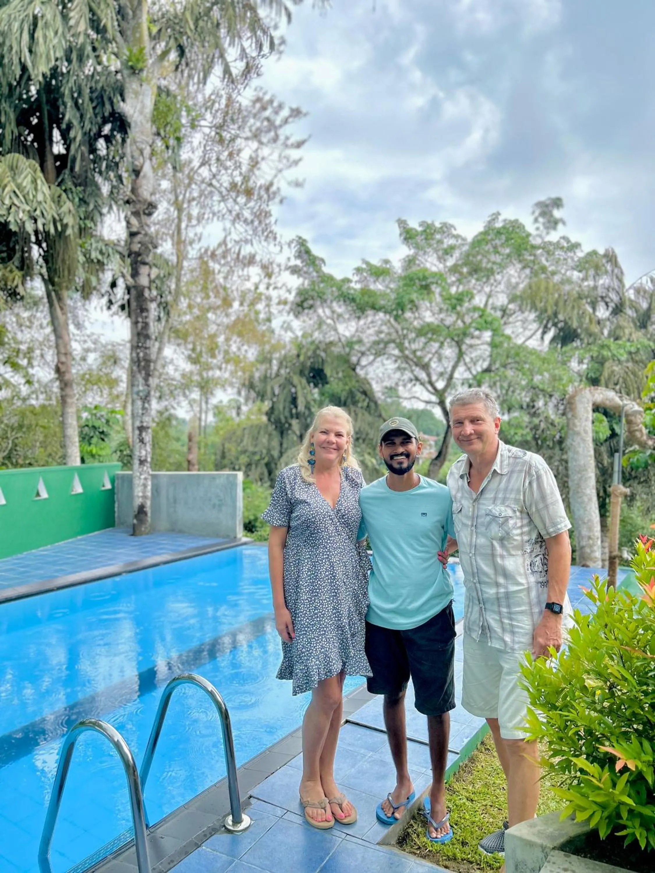 Guests in Green Hill Paradise Villa