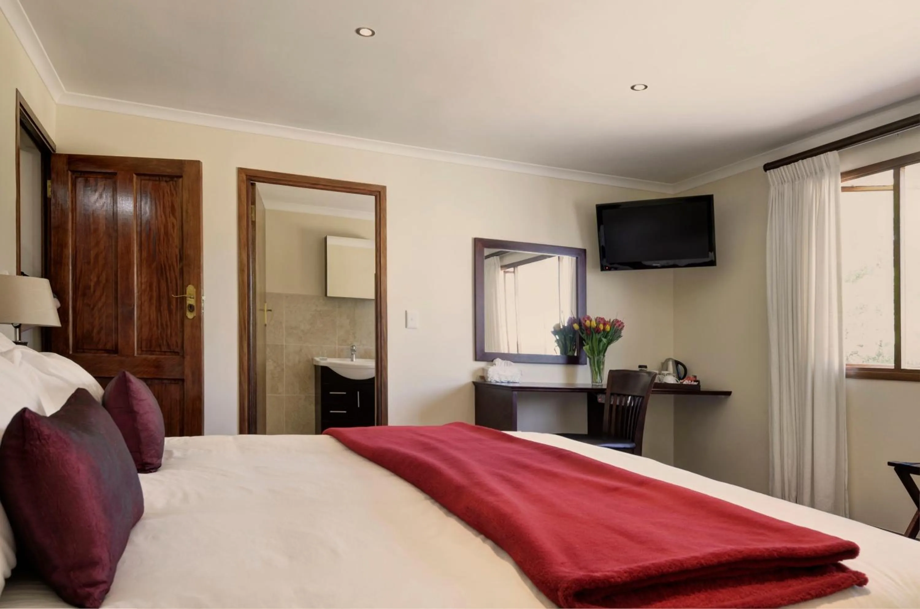 Bedroom, Bed in Sundown Manor Guest House