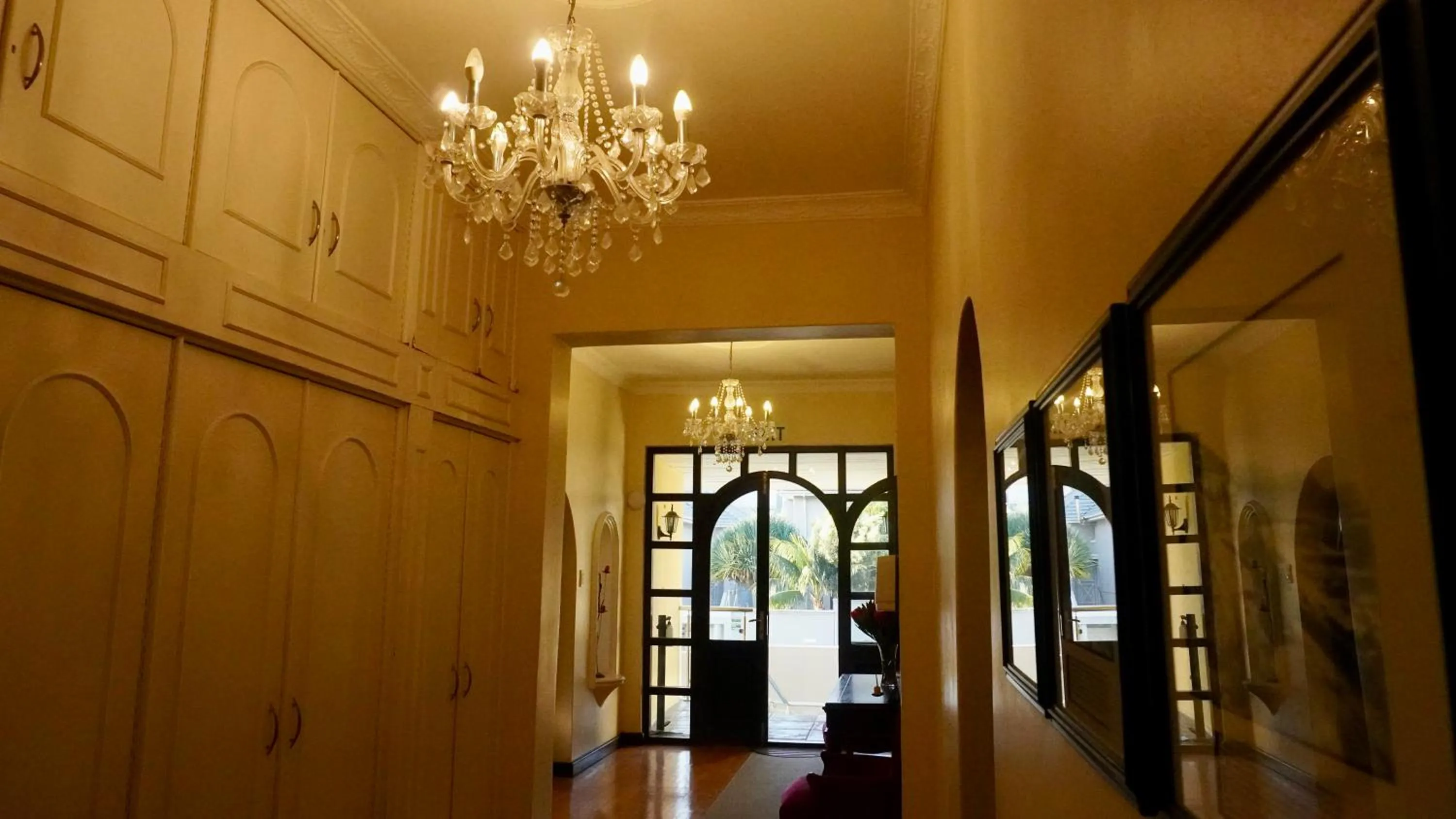 Property building in Sundown Manor Guest House