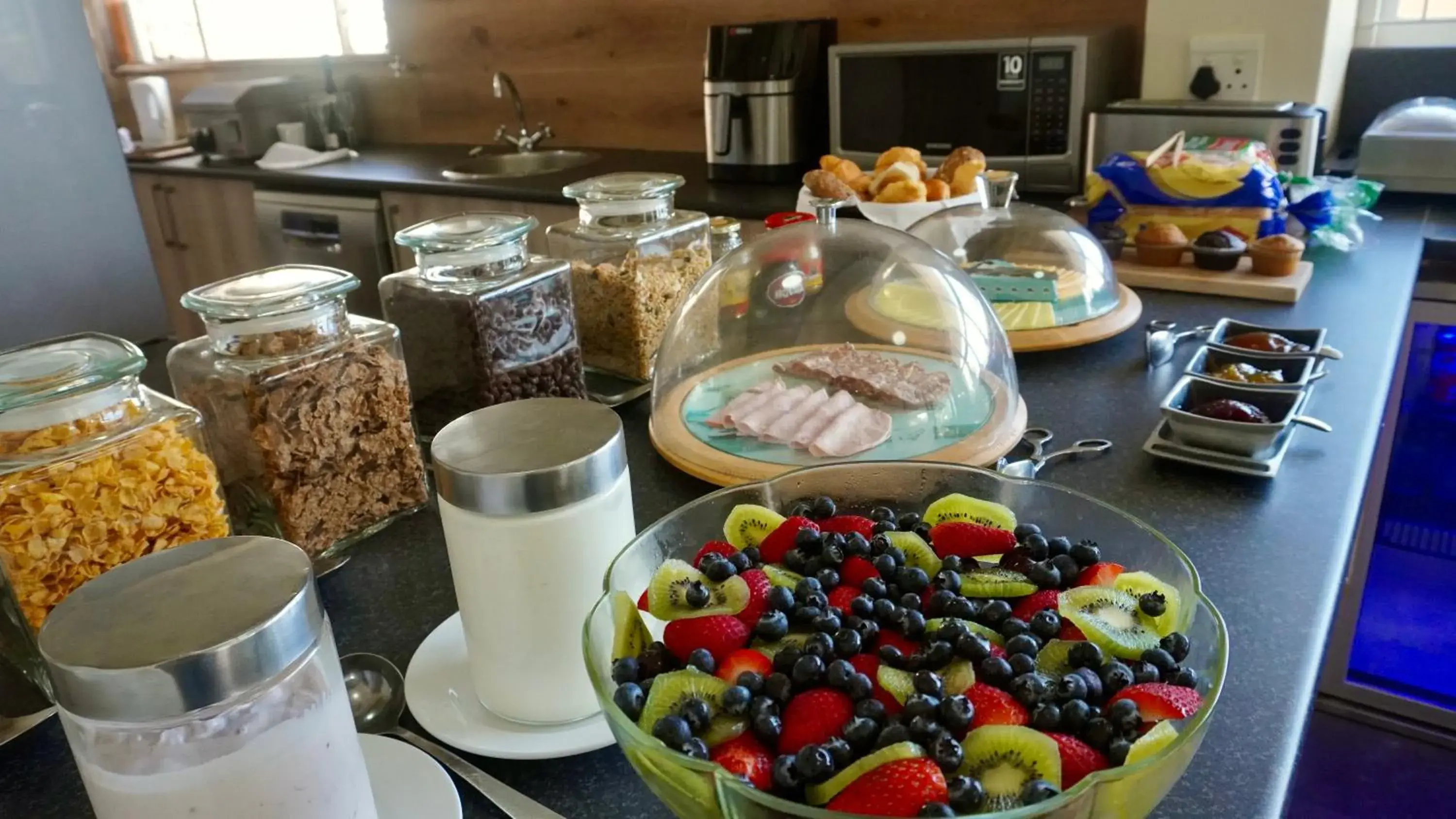 Breakfast in Sundown Manor Guest House Breakfast in Sundown Manor Guest House