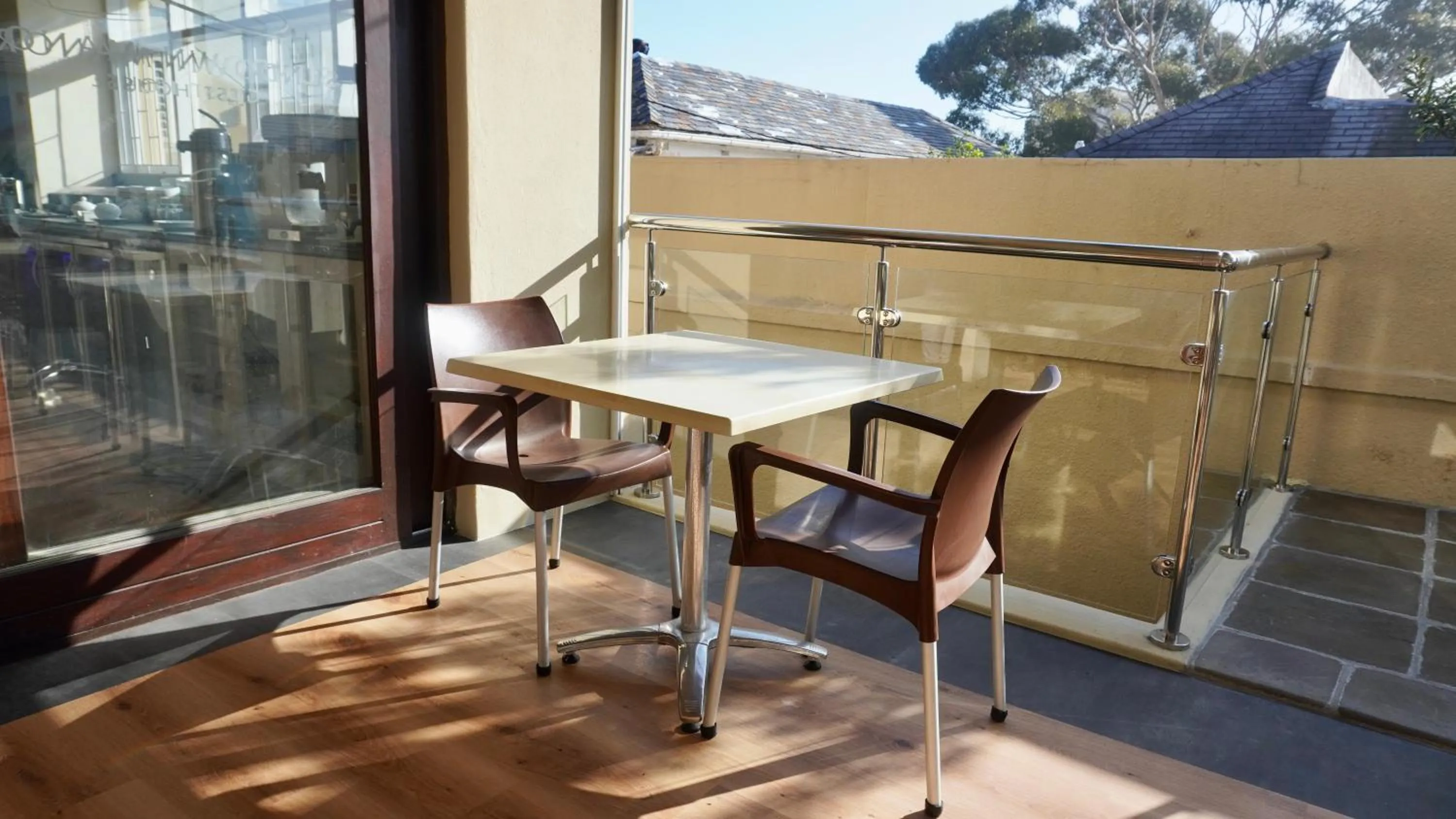 Patio in Sundown Manor Guest House