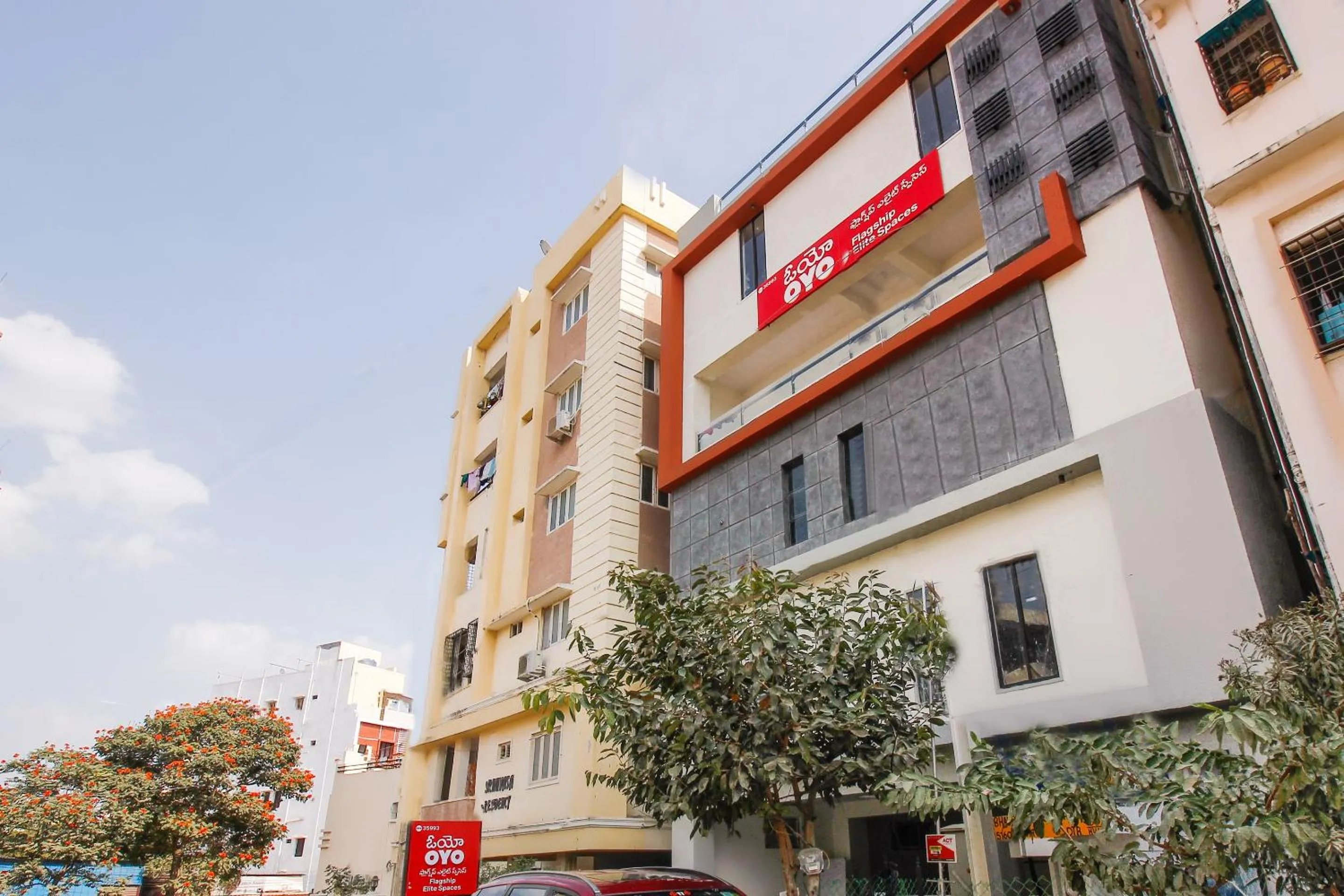 Facade/entrance in Hotel O Elite Spaces Puppalaguda