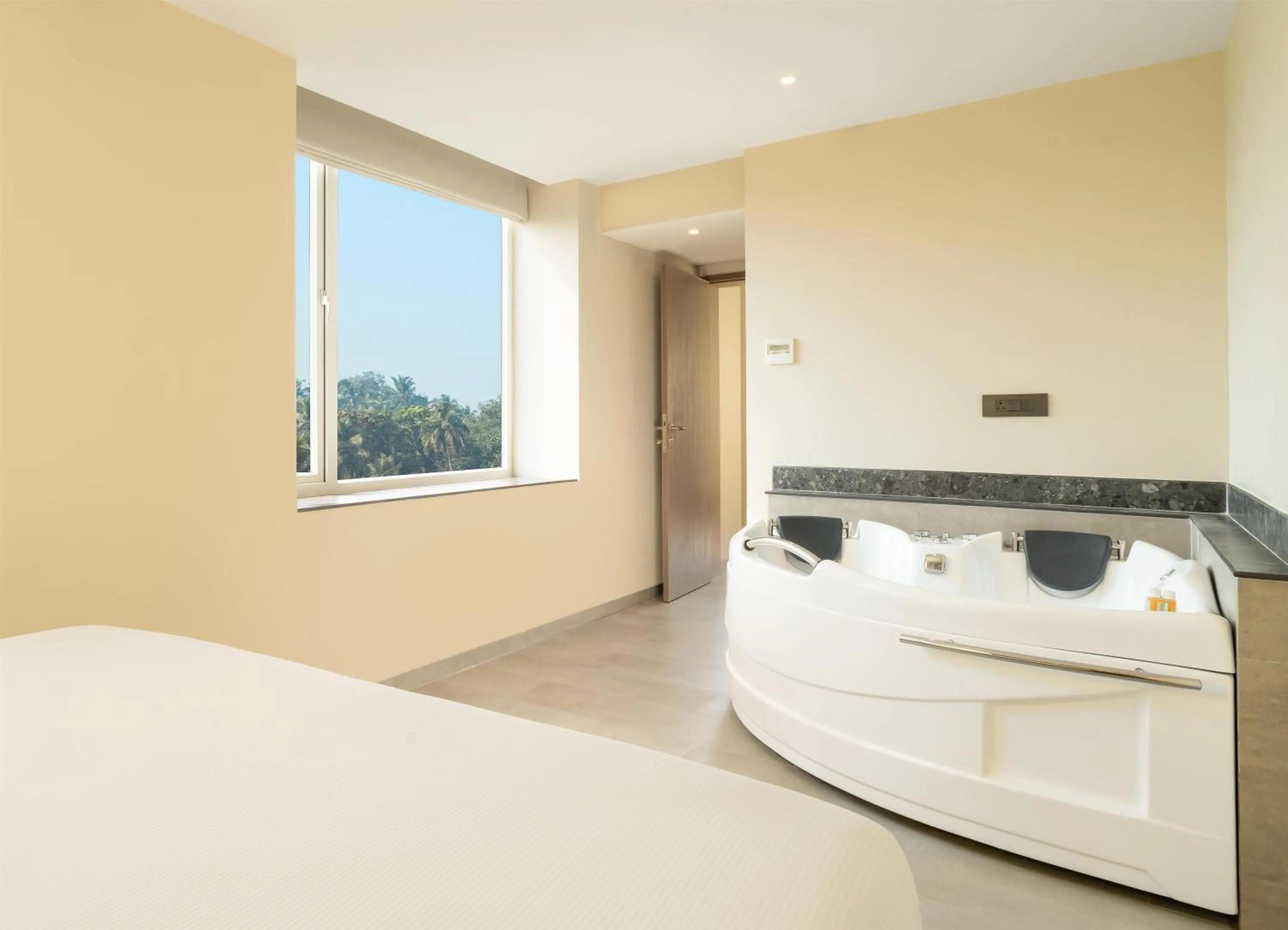 Bed in Hilton Garden Inn Goa Calangute