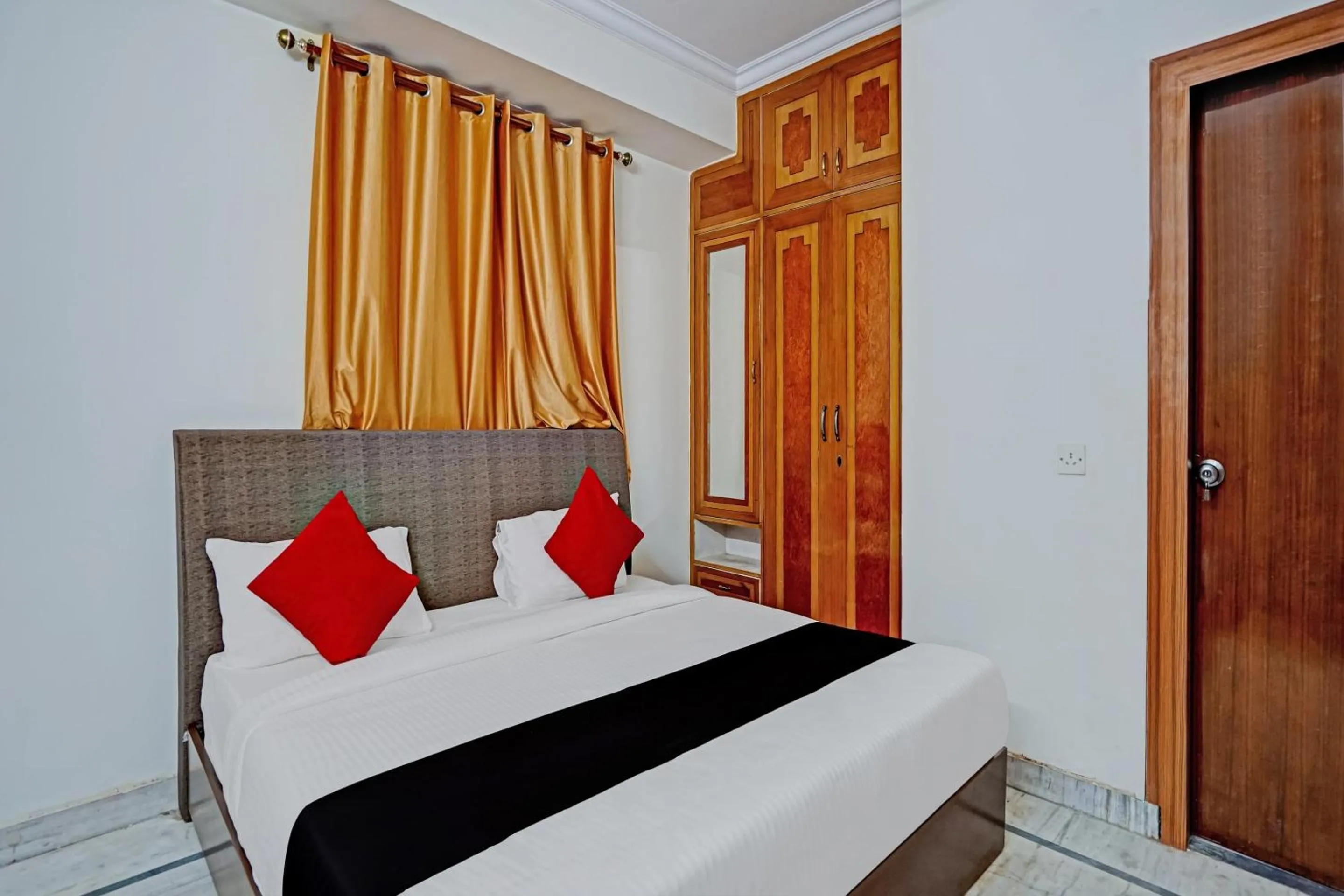 Bedroom, Bed in Collection O Royal Residency S30