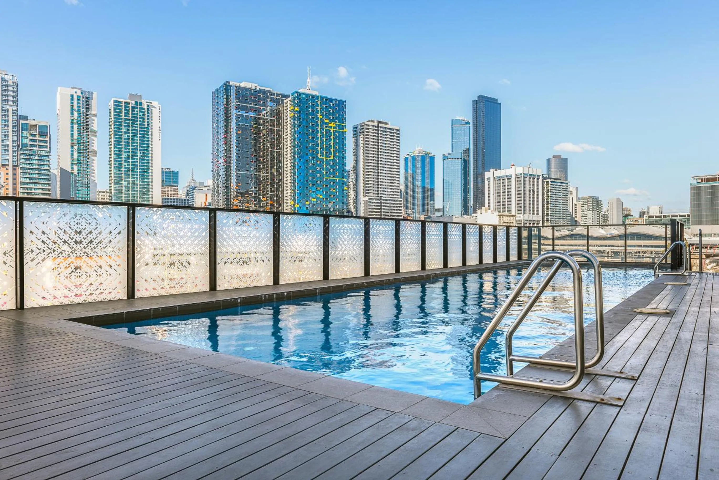 Pool view in Peppers Docklands