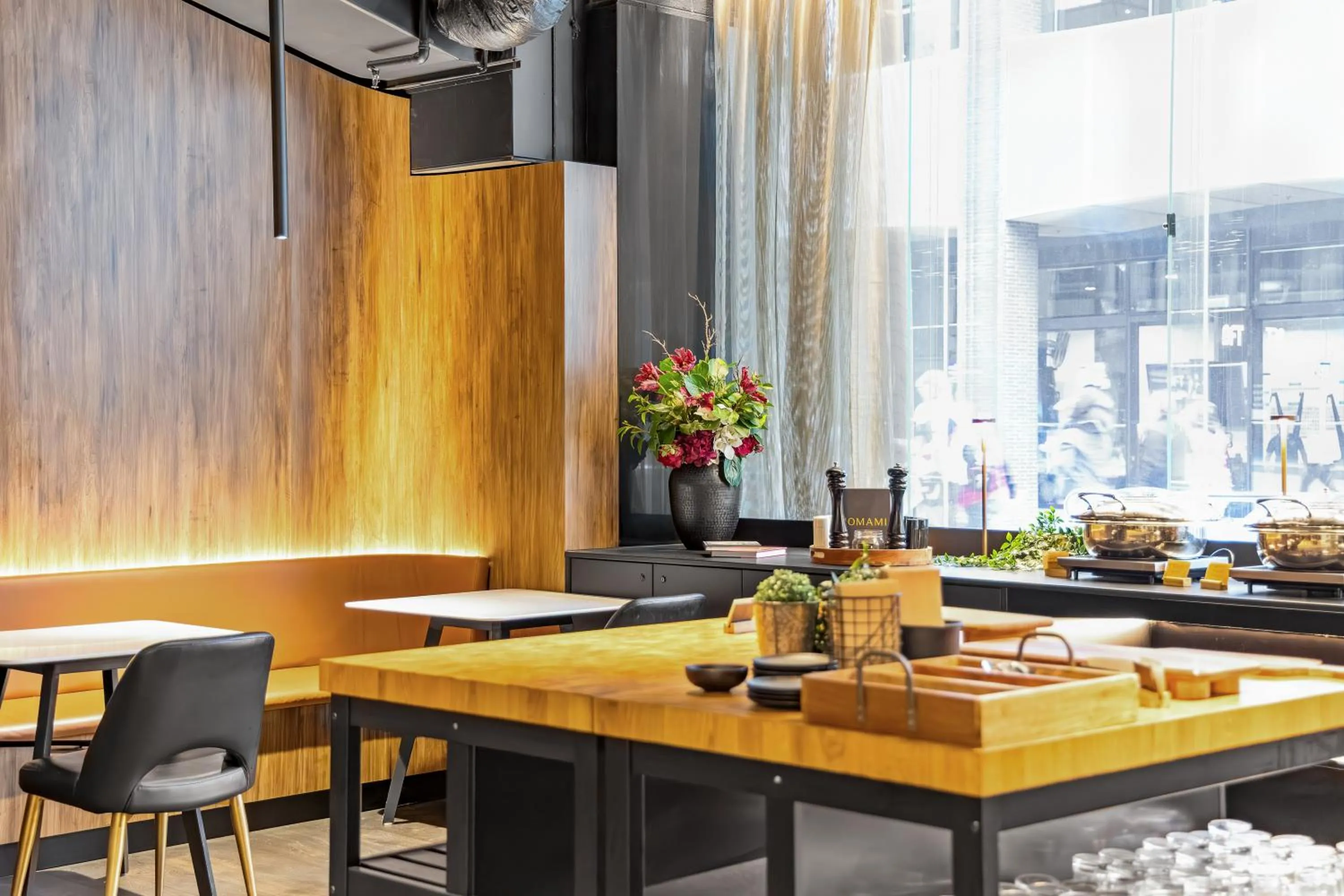 Breakfast in Peppers Docklands