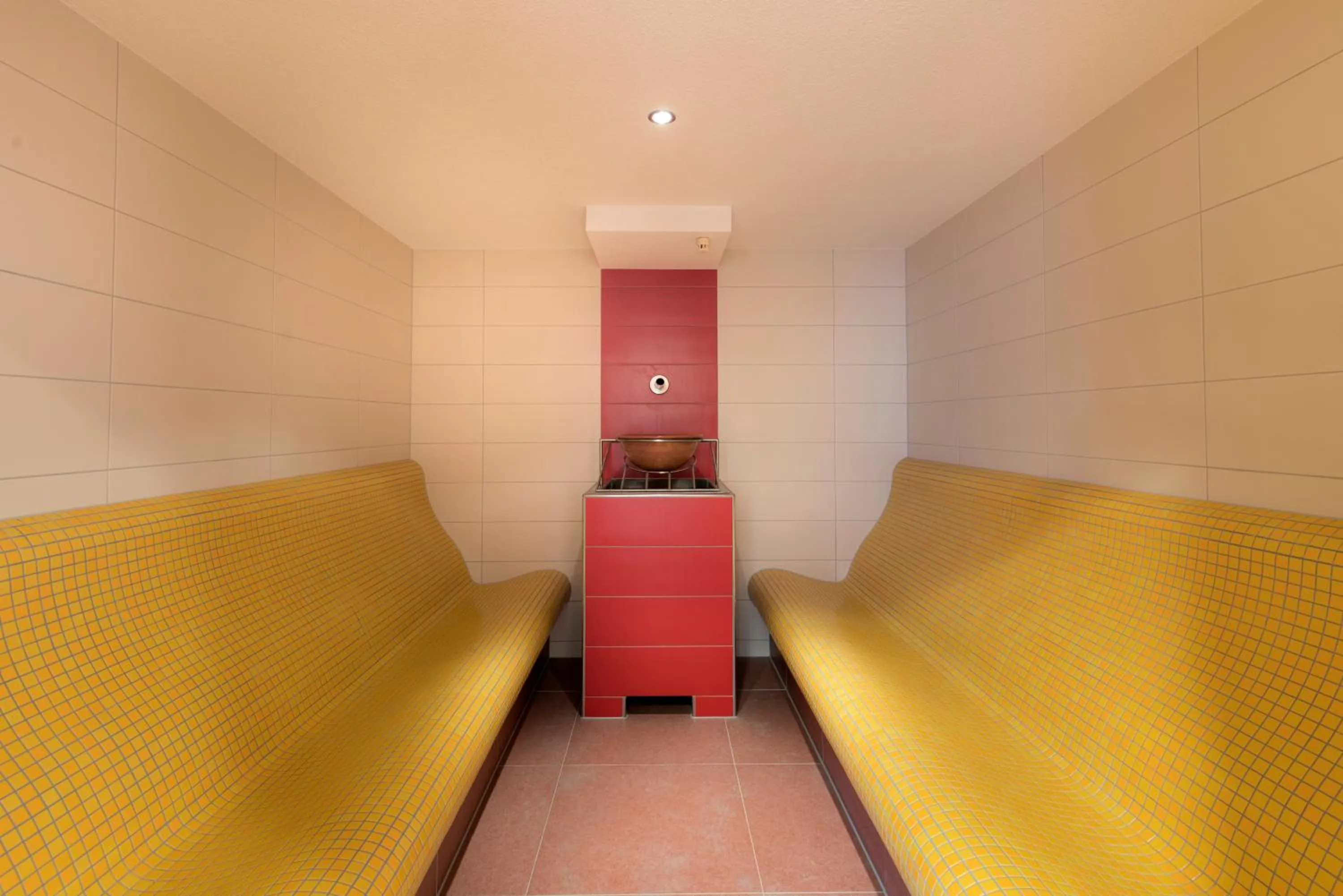 Steam room in JUFA Hotel Stubenbergsee