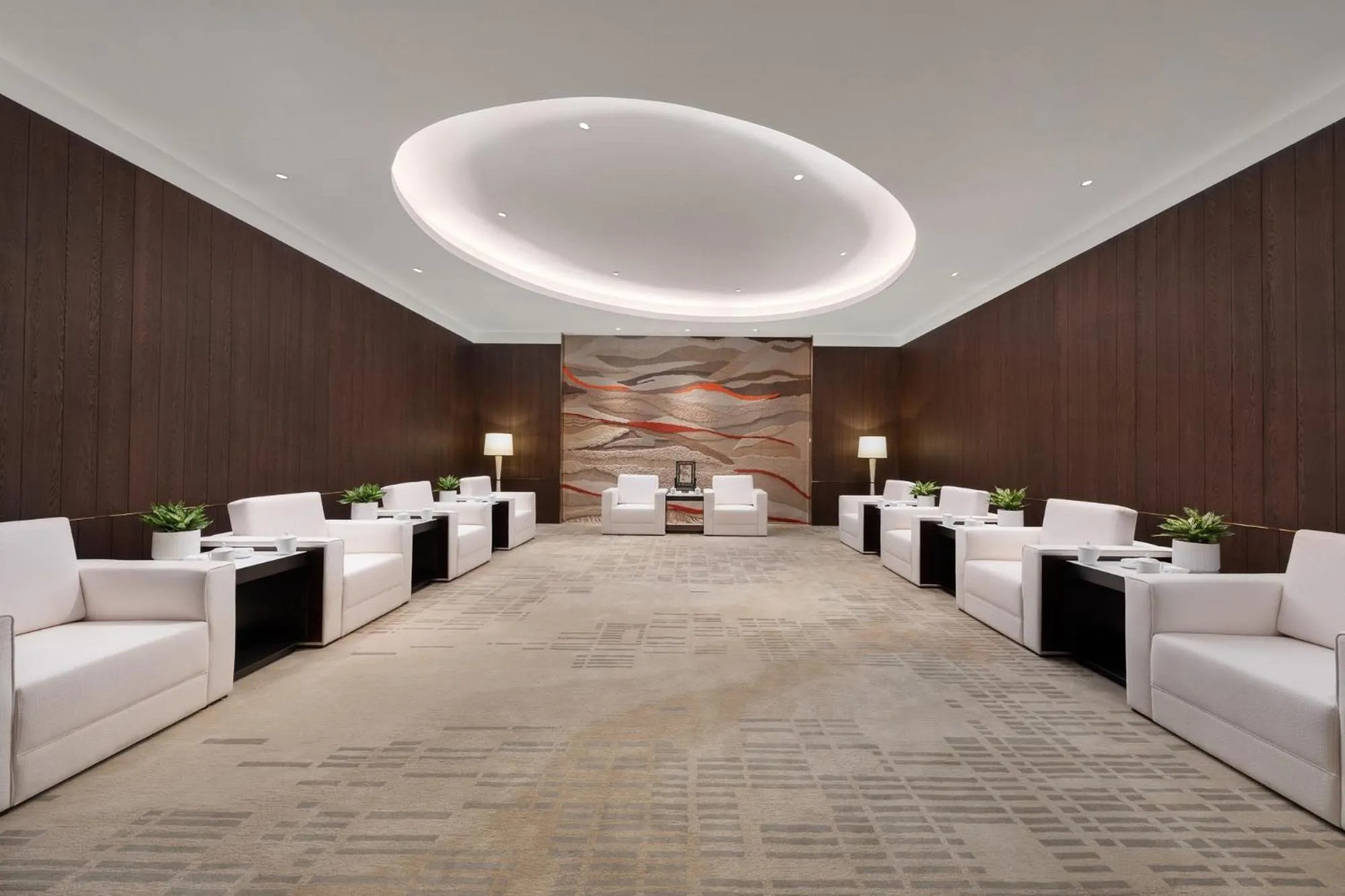 Meeting/conference room in voco Lianyungang Haizhou Bay by IHG