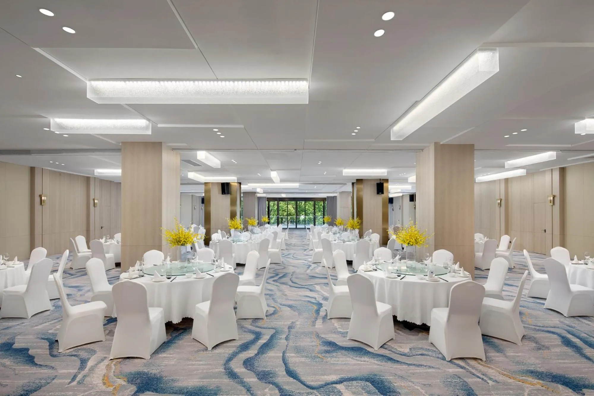 Banquet/Function facilities in voco Lianyungang Haizhou Bay by IHG