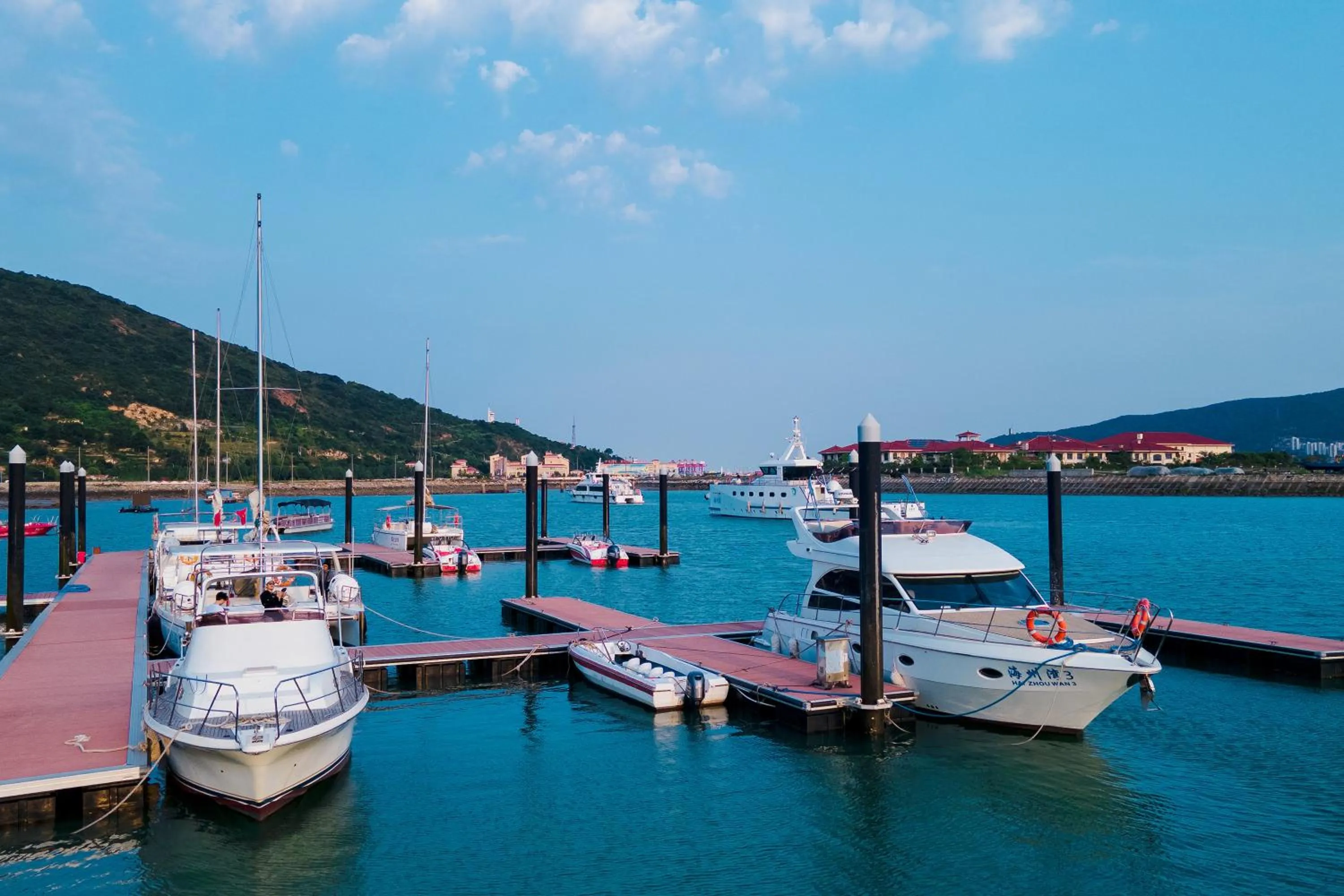 Area and facilities in voco Lianyungang Haizhou Bay by IHG