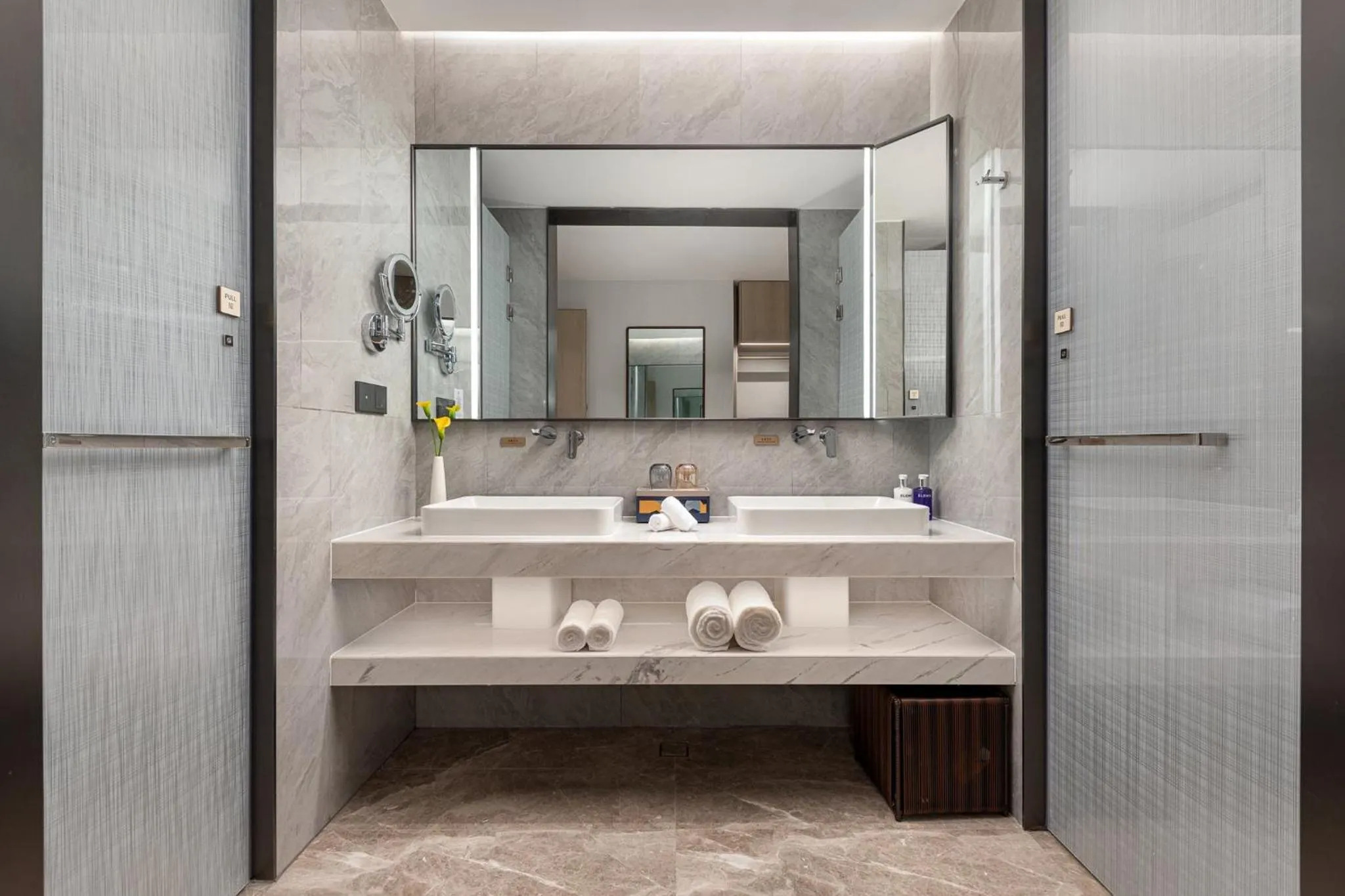 Bathroom in voco Lianyungang Haizhou Bay by IHG