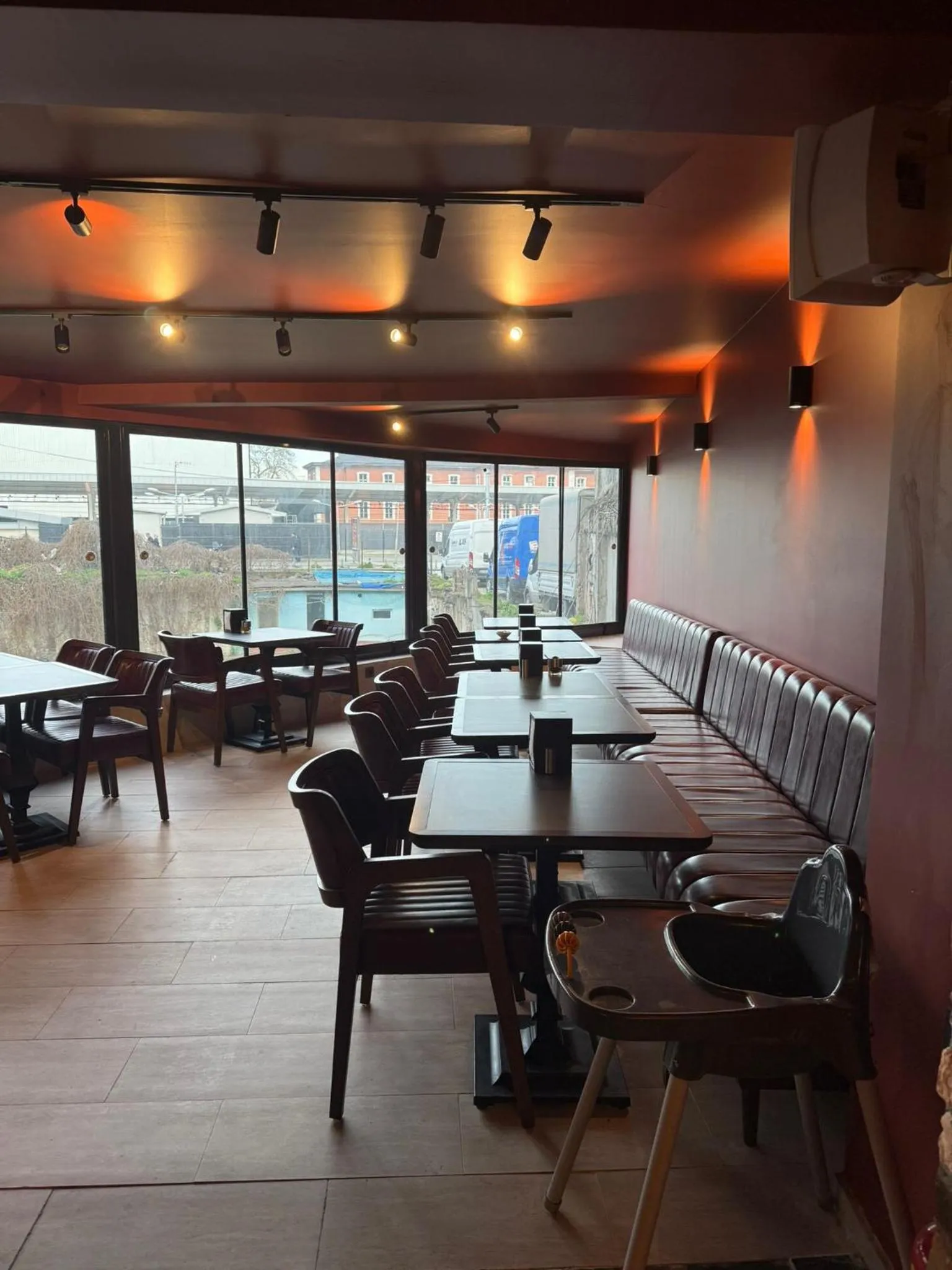 Restaurant/places to eat in Ethnica Hotel Old City