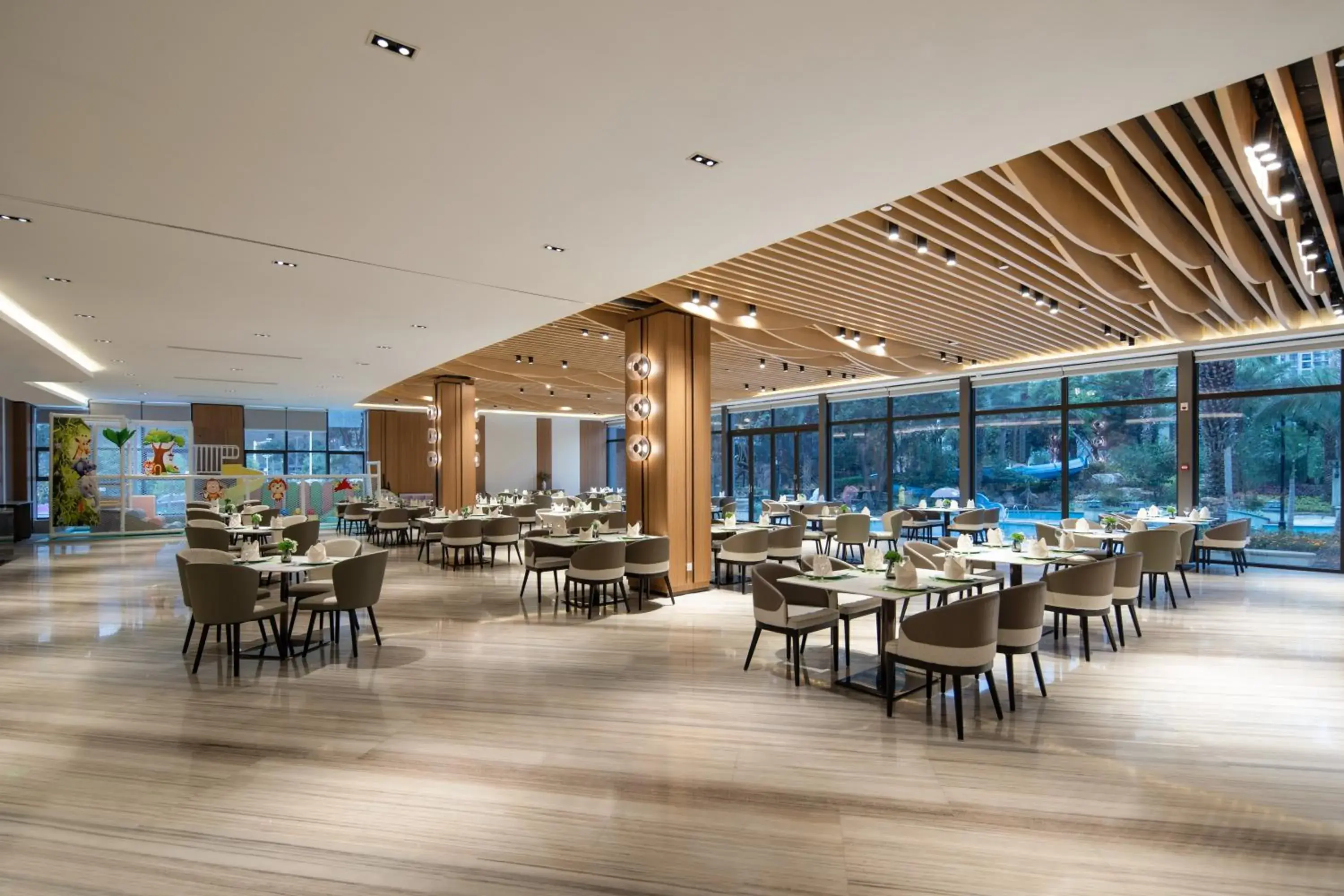 Restaurant/places to eat in Holiday Inn Ningde Dijing by IHG Restaurant/places to eat in Holiday Inn Ningde Dijing by IHG