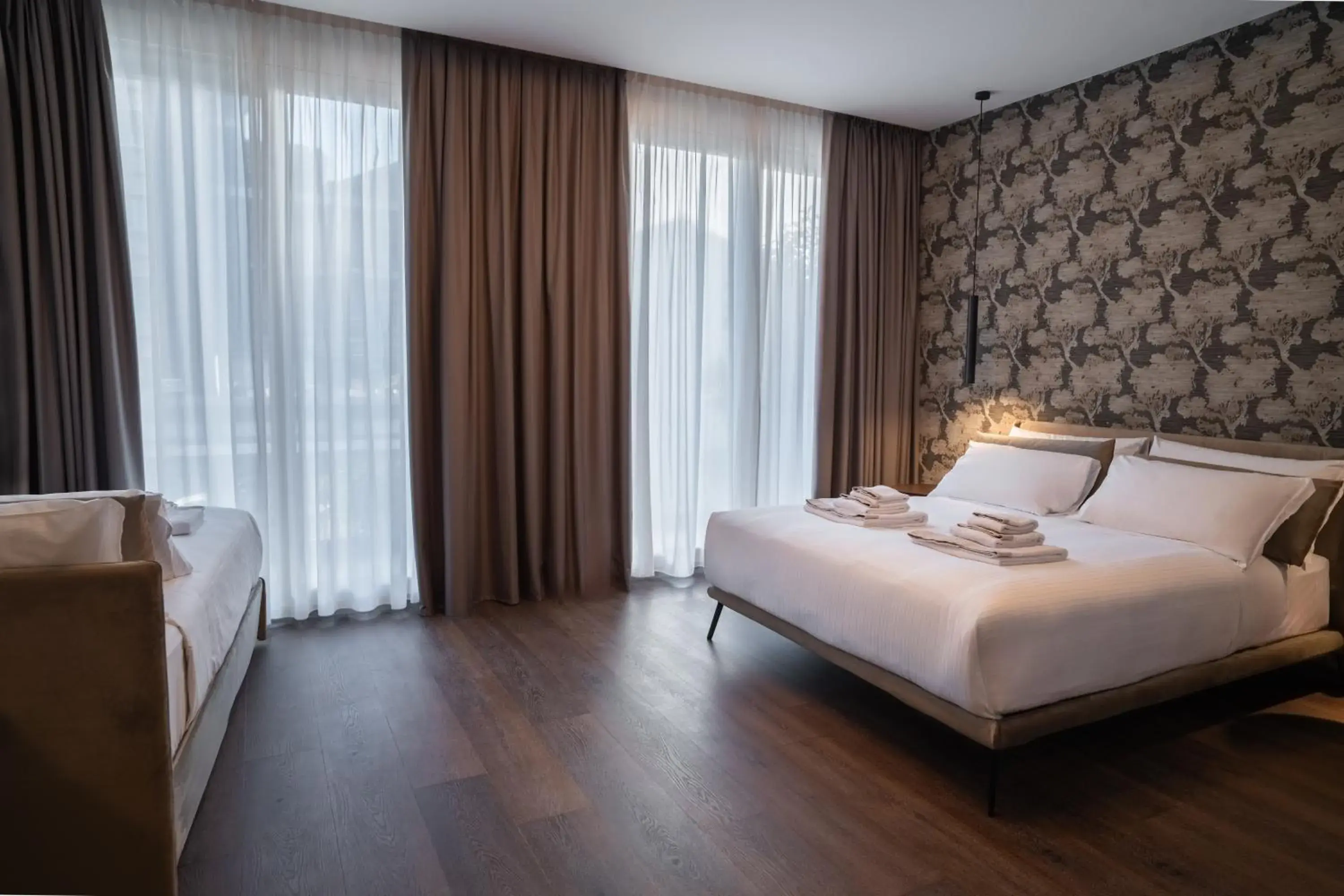 Luxury Triple Room in Porpora Suite Hotel Luxury Triple Room in Porpora Suite Hotel