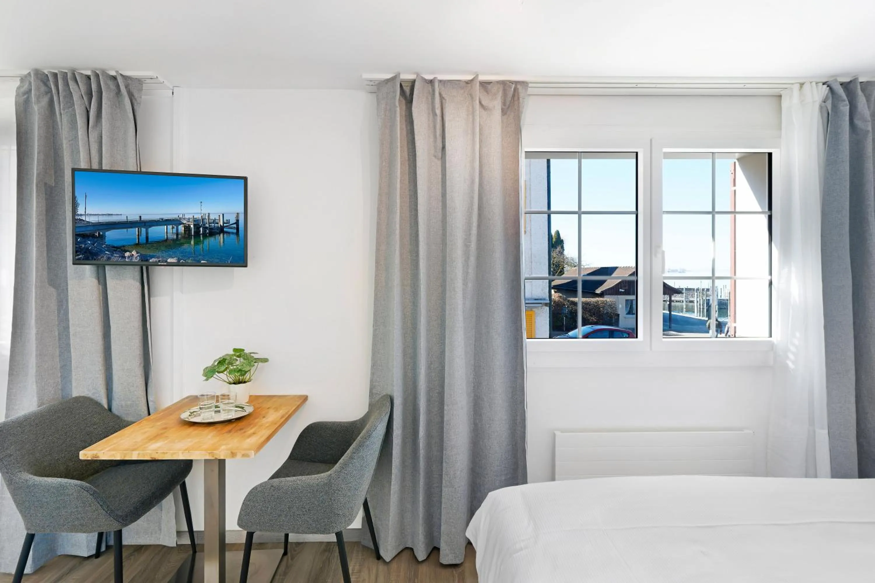 TV and multimedia, Bed in Hotel Schiff