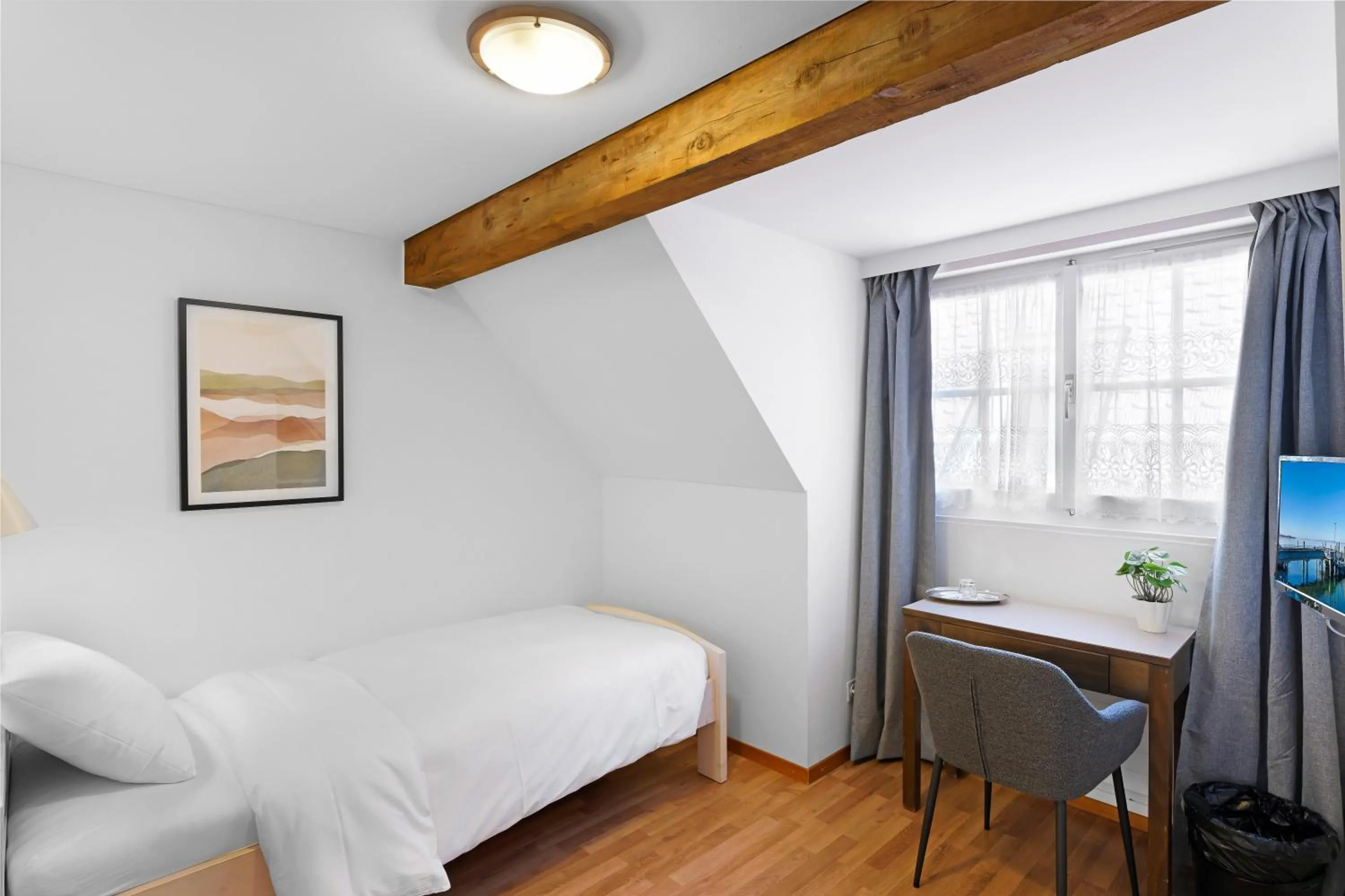 Bed in Hotel Schiff