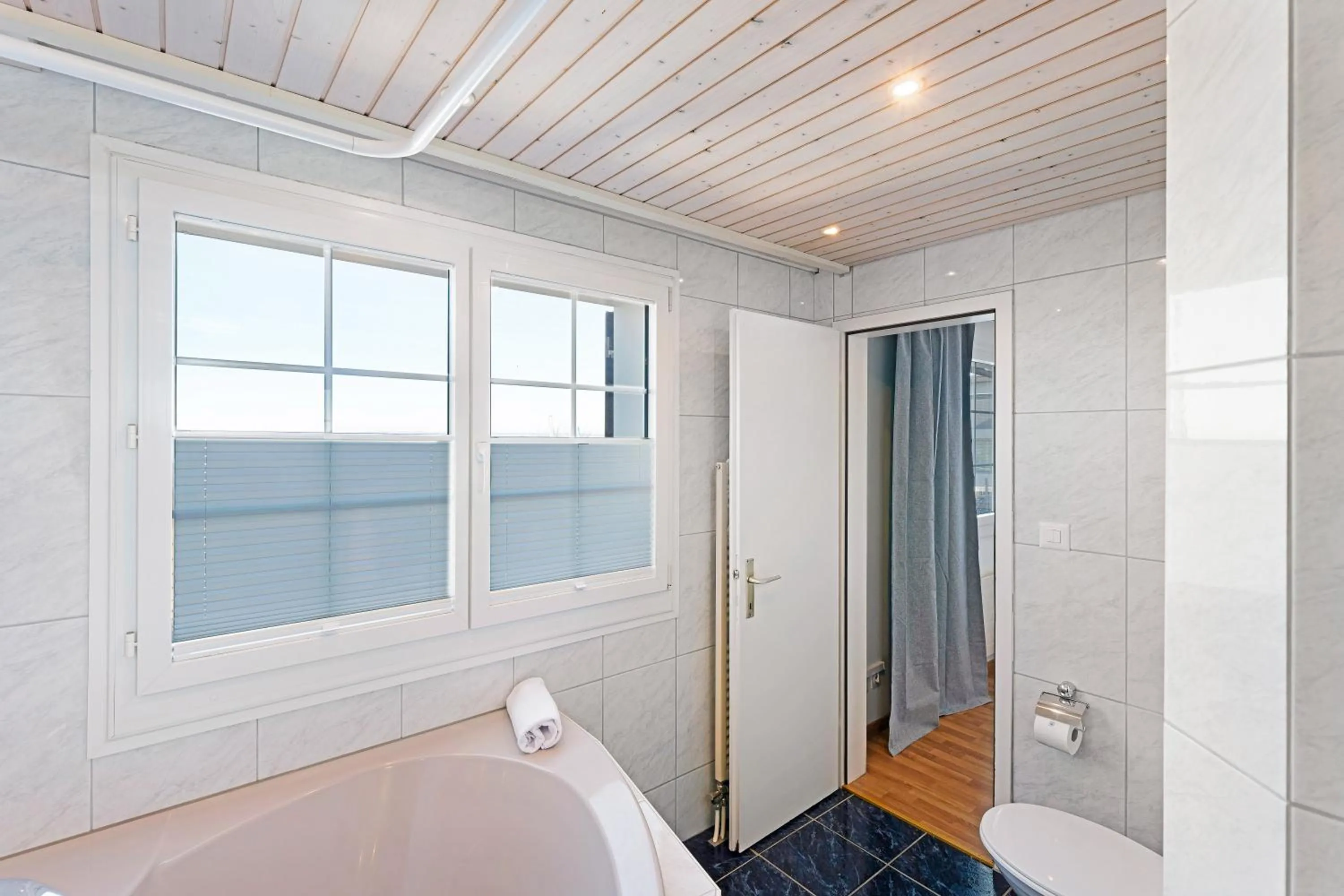 Toilet in Hotel Schiff