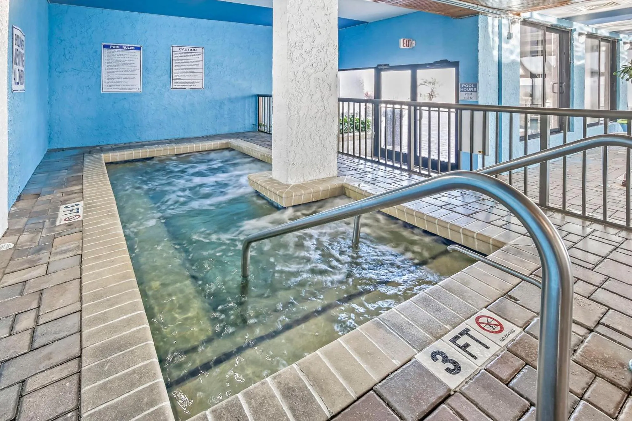 Hot Tub in Ocean Park Resort