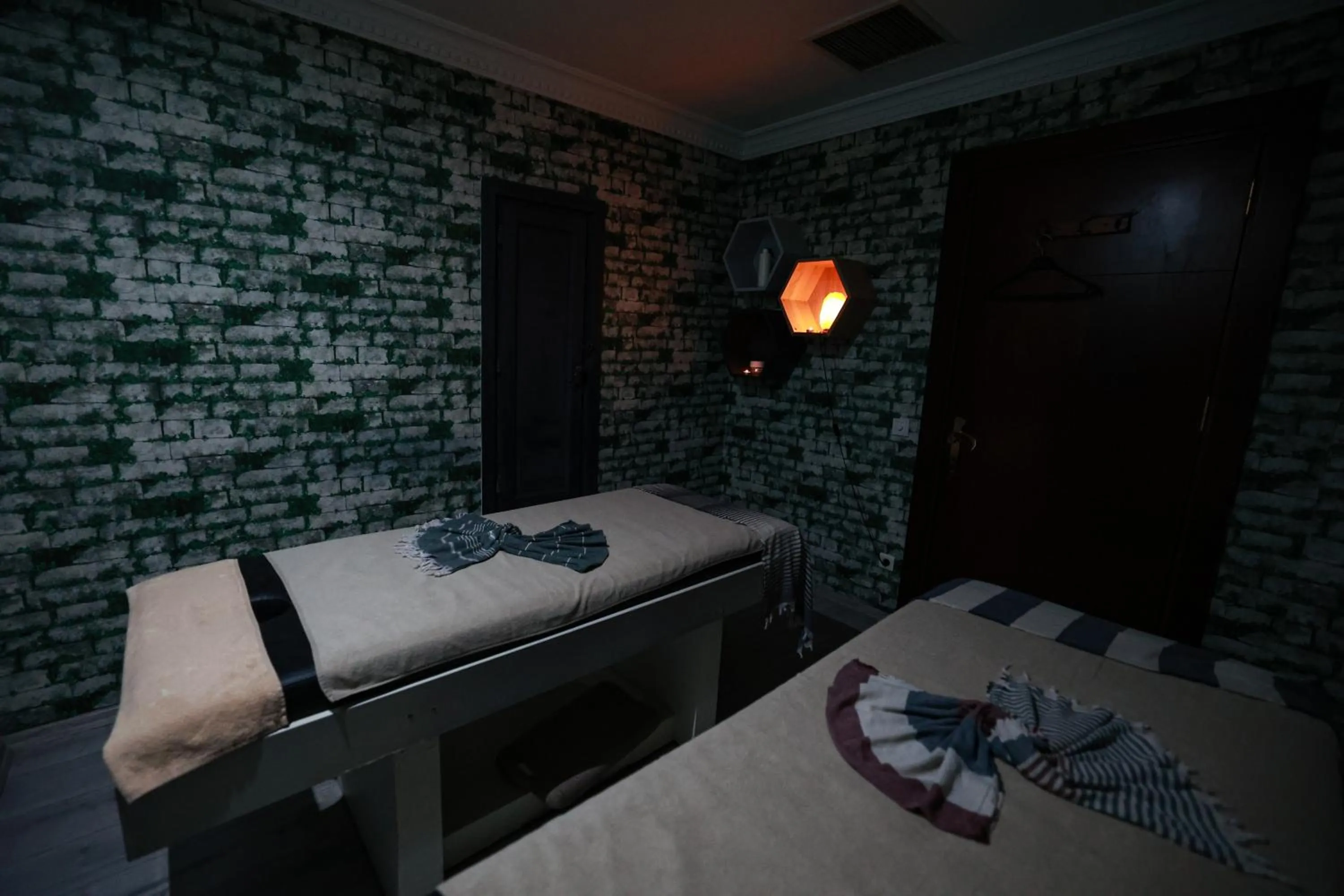 Spa and wellness centre/facilities, Bed in Nova Plaza Orion Hotel