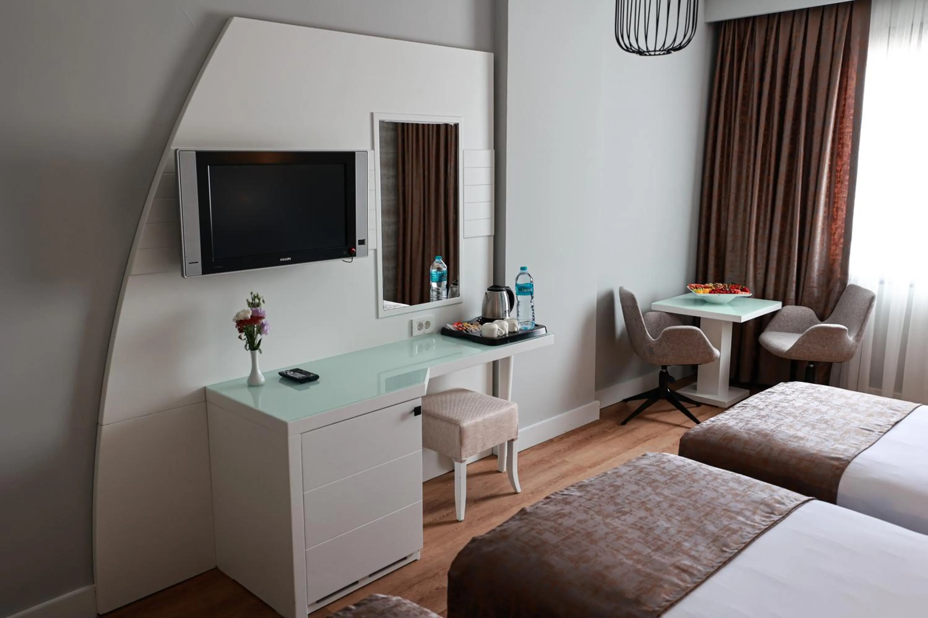 TV and multimedia, Bed in Nova Plaza Orion Hotel