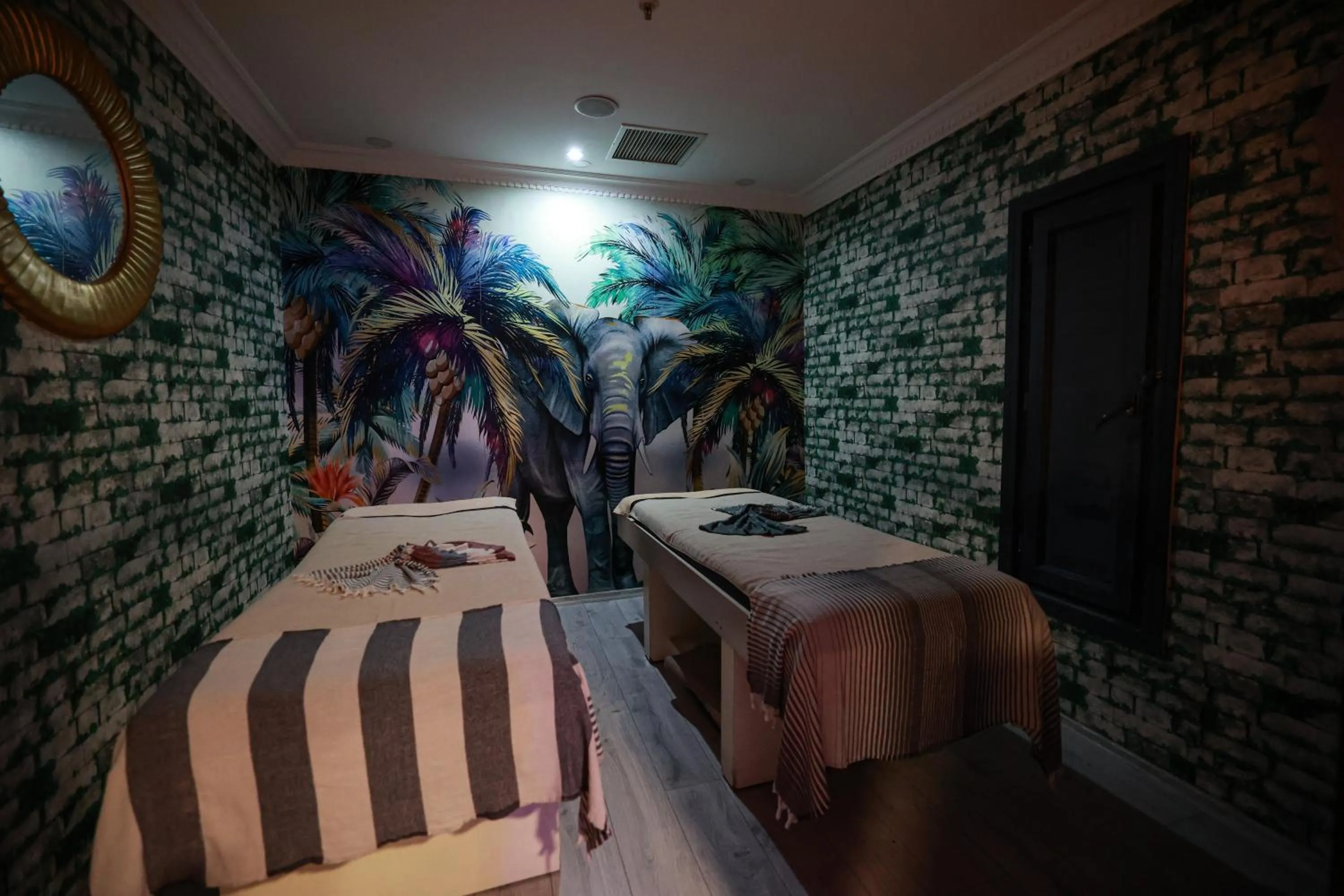 Spa and wellness centre/facilities, Bed in Nova Plaza Orion Hotel