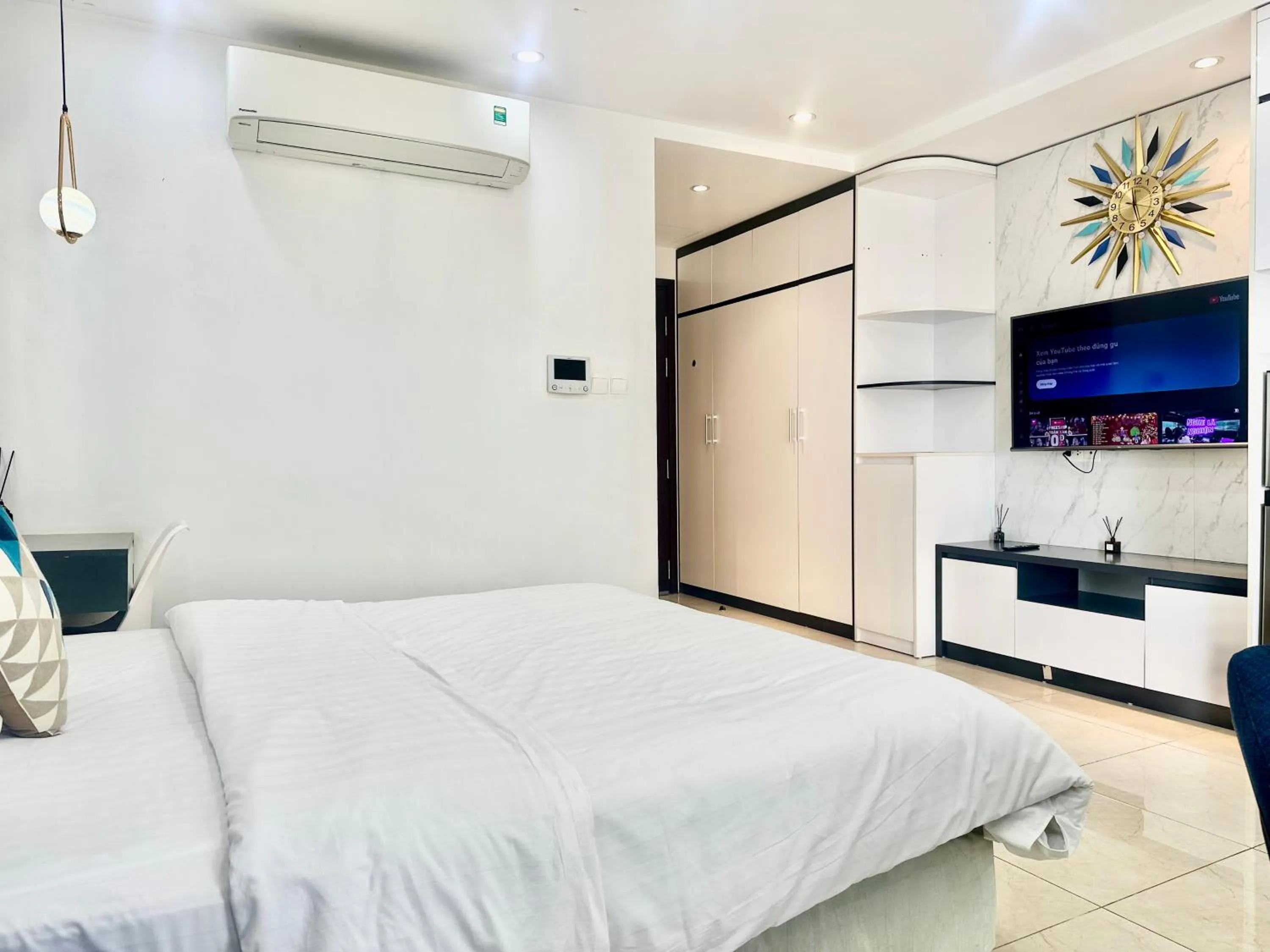 Bed in Vinhomes D'capital Premium Apartment