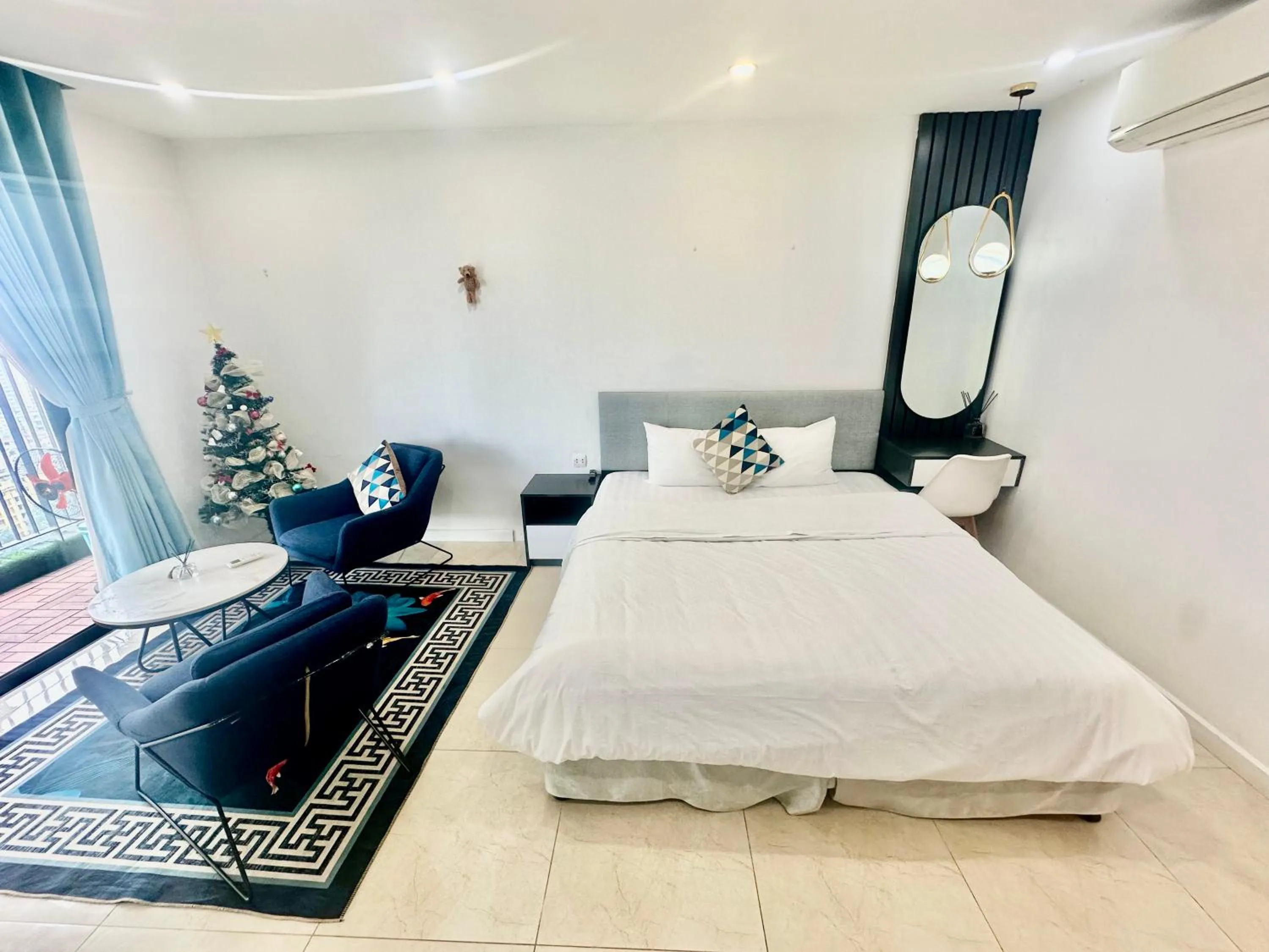 Bed in Vinhomes D'capital Premium Apartment