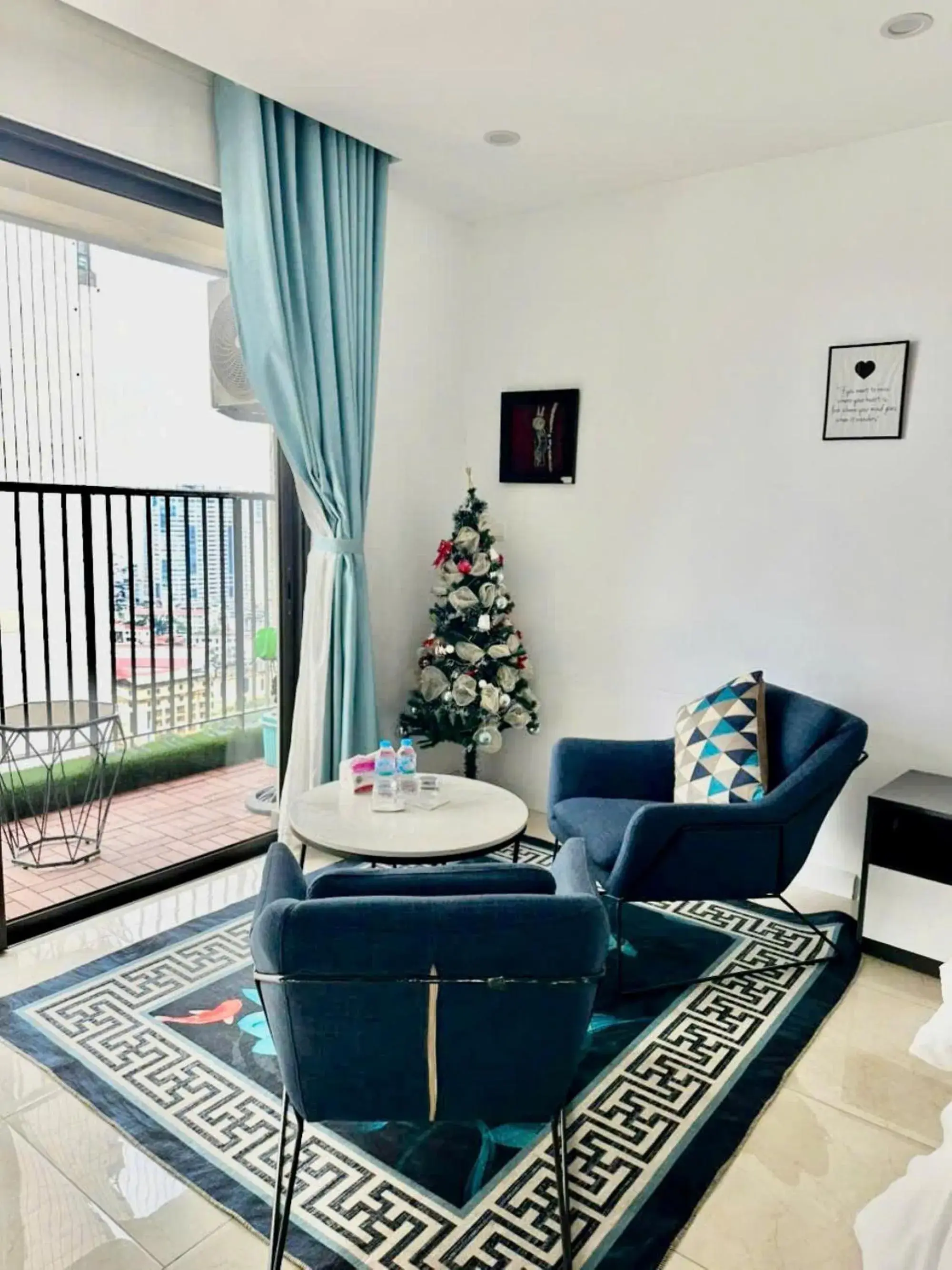 Studio with Balcony - single occupancy in Vinhomes D'capital Premium Apartment Studio with Balcony - single occupancy in Vinhomes D'capital Premium Apartment