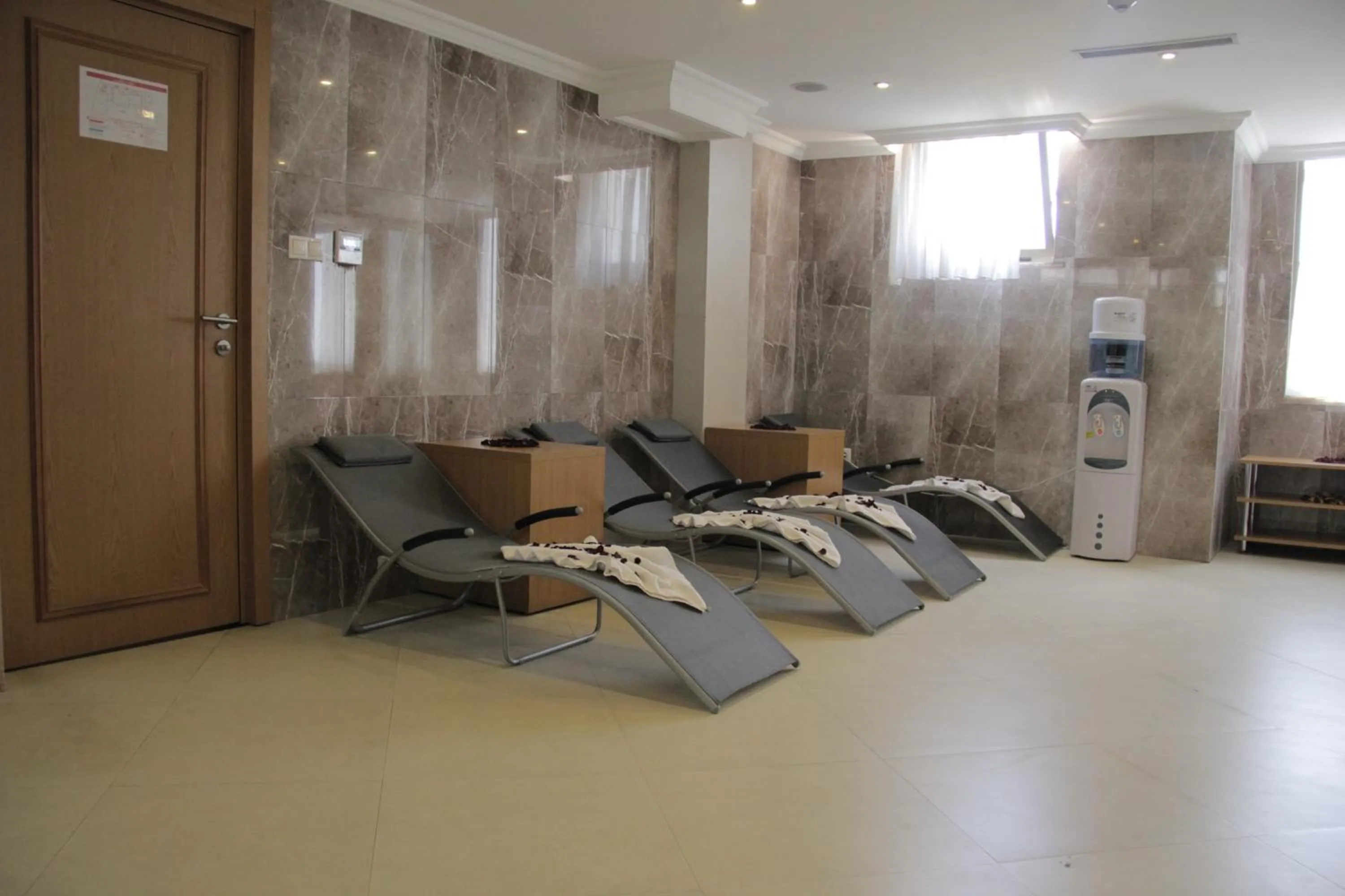 Spa and wellness centre/facilities in Momona Hotel