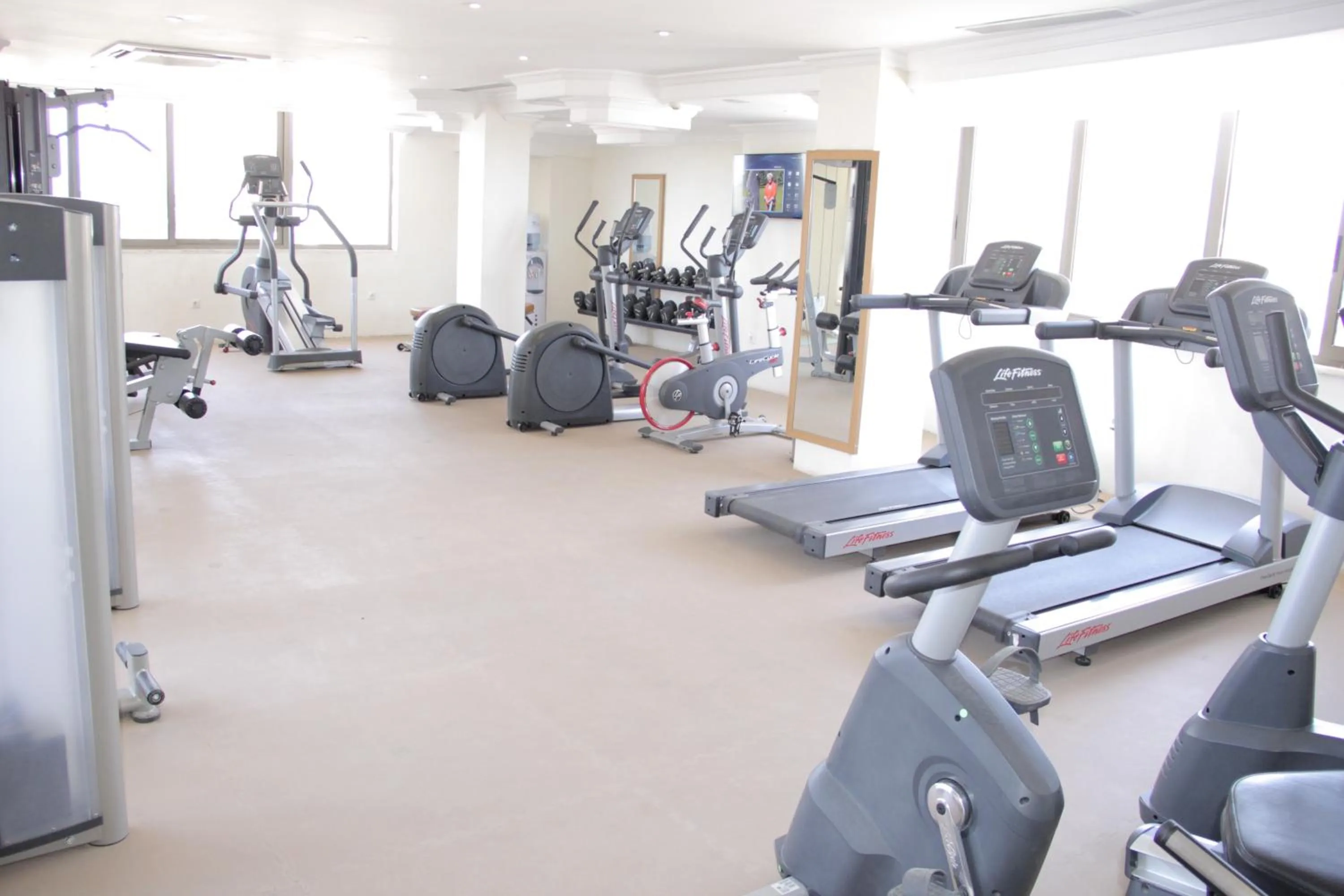 Fitness centre/facilities in Momona Hotel